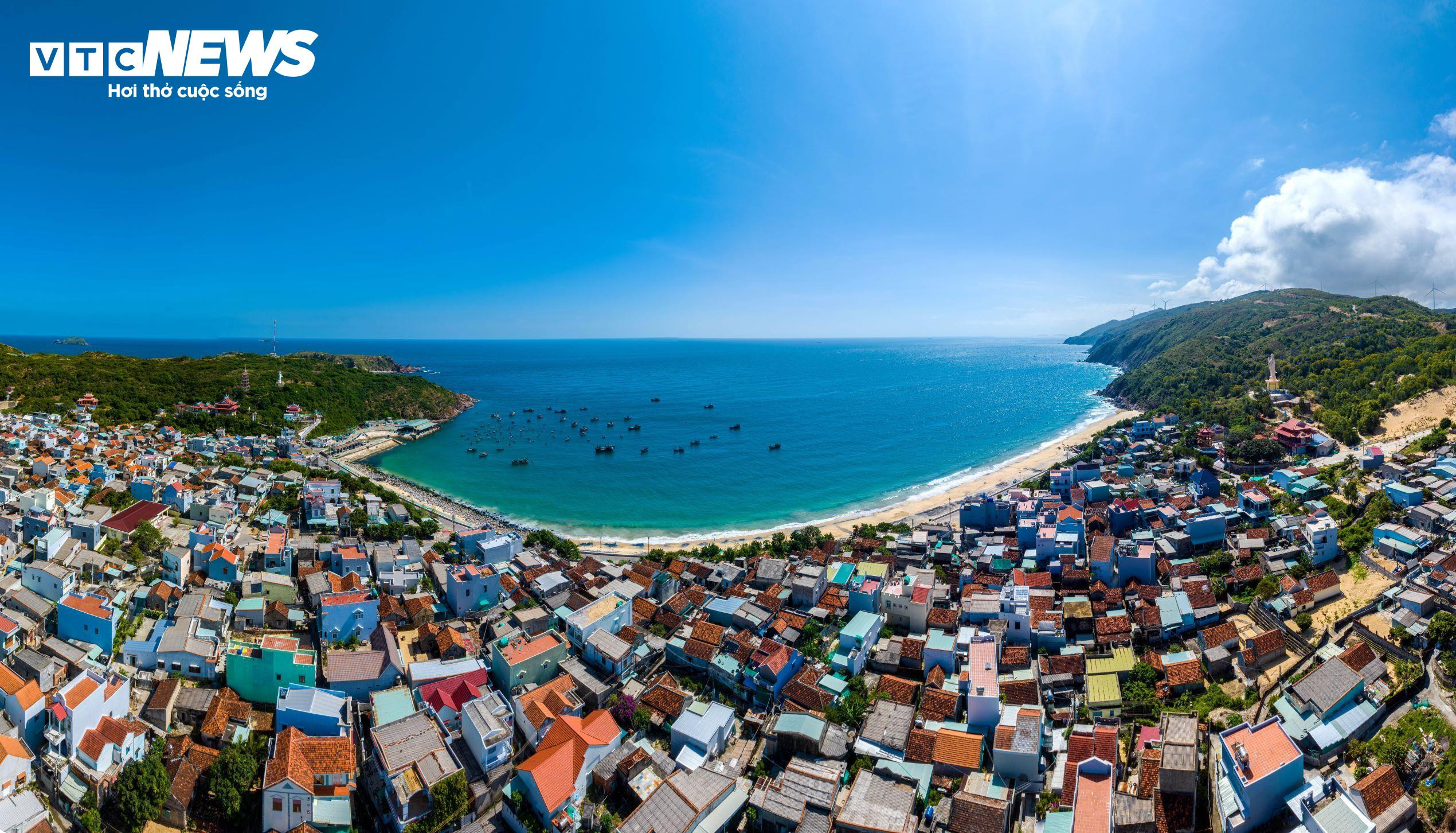 ‘Lộc biển’ về sớm, ngư dân Bình Định kiếm tiền triệu chỉ vài giờ - 14