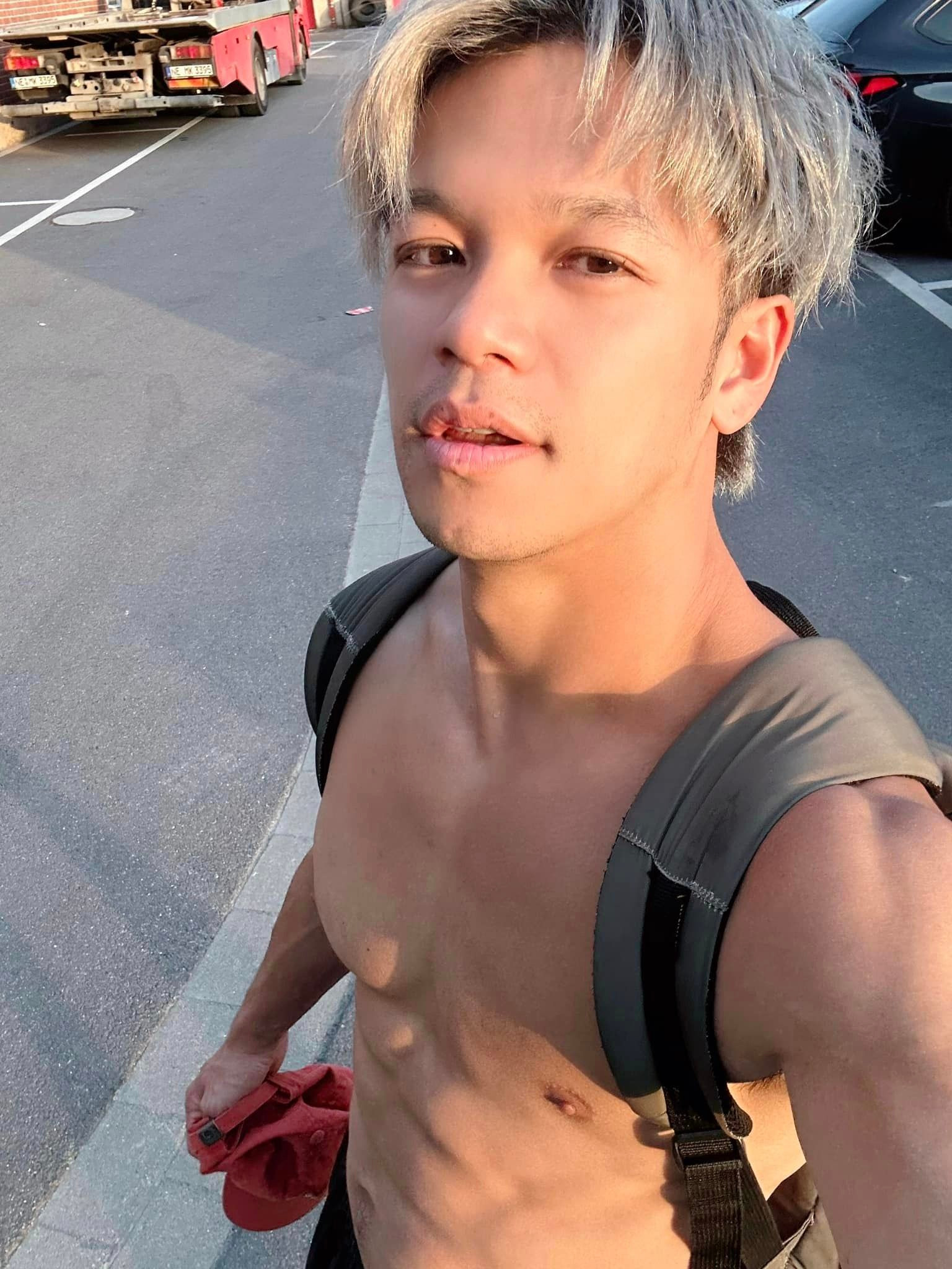 Sao Việt 17/12: Hà Hồ mặc áo xuyên thấu, Mai Phương Thuý tự tin khoe mặt mộc - 9