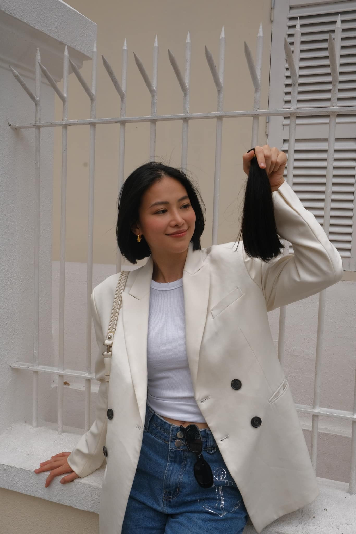 Sao Việt 21/12: Hai 'nam thần màn ảnh' hội ngộ, Việt Hương hẹn hò 'trai lạ' - 15