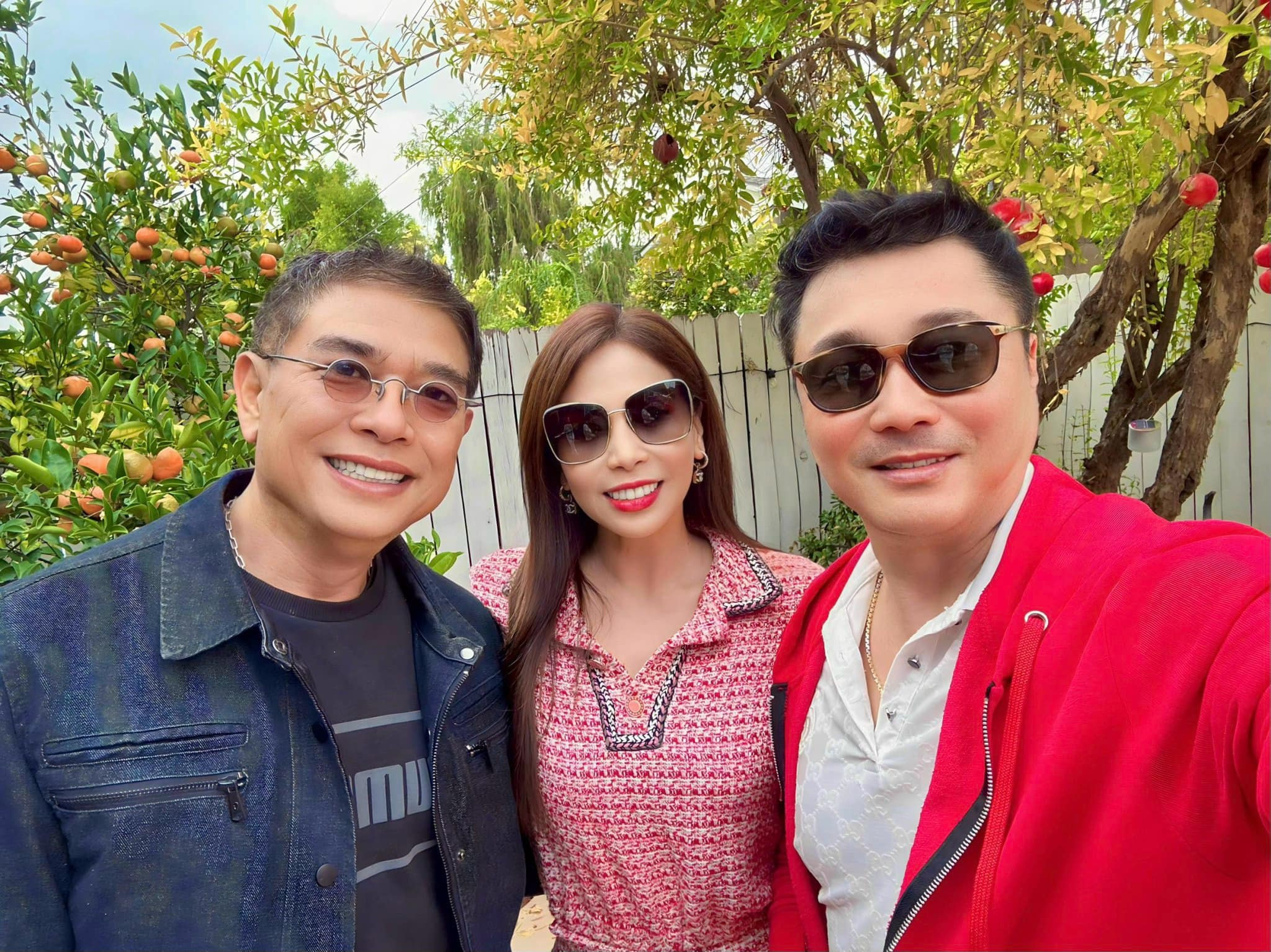 Sao Việt 21/12: Hai 'nam thần màn ảnh' hội ngộ, Việt Hương hẹn hò 'trai lạ' - 3