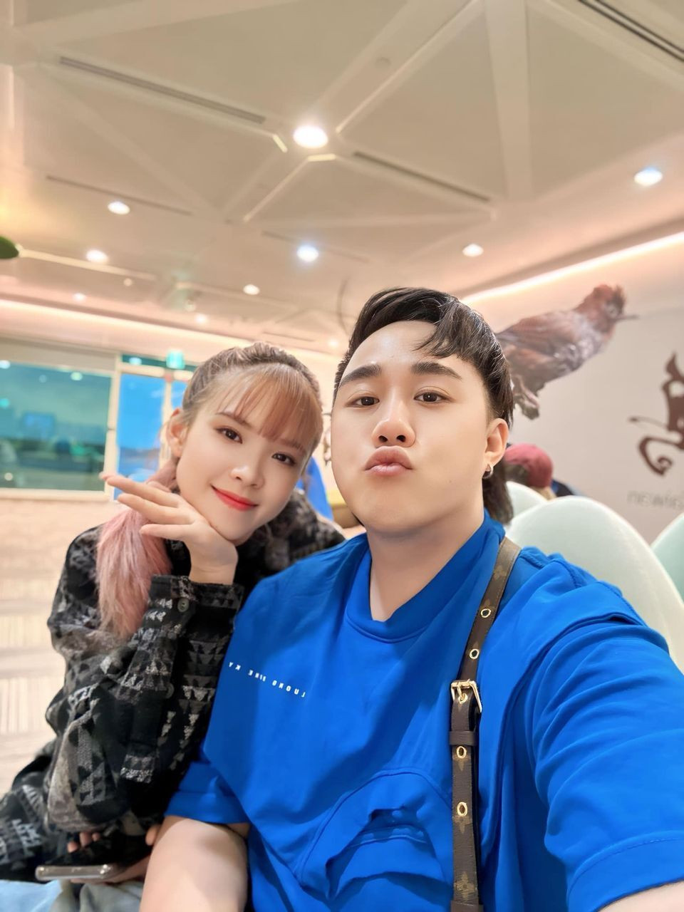 Sao Việt 21/12: Hai 'nam thần màn ảnh' hội ngộ, Việt Hương hẹn hò 'trai lạ' - 7