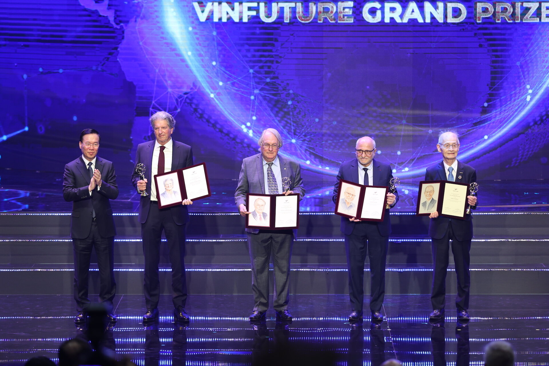 4 nhà khoa học kiệt xuất về năng lượng vừa giành giải VinFuture 2023, họ là ai? - 1