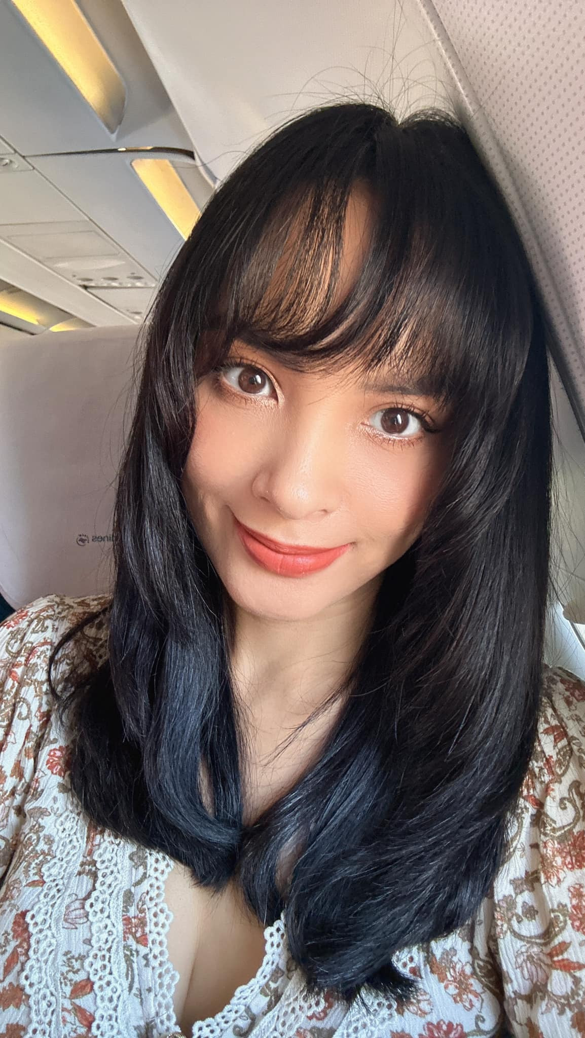 Sao Việt 23/12: H'Hen Niê bị trật bánh chè, MC Mai Ngọc khoe dáng trên sân golf - 9