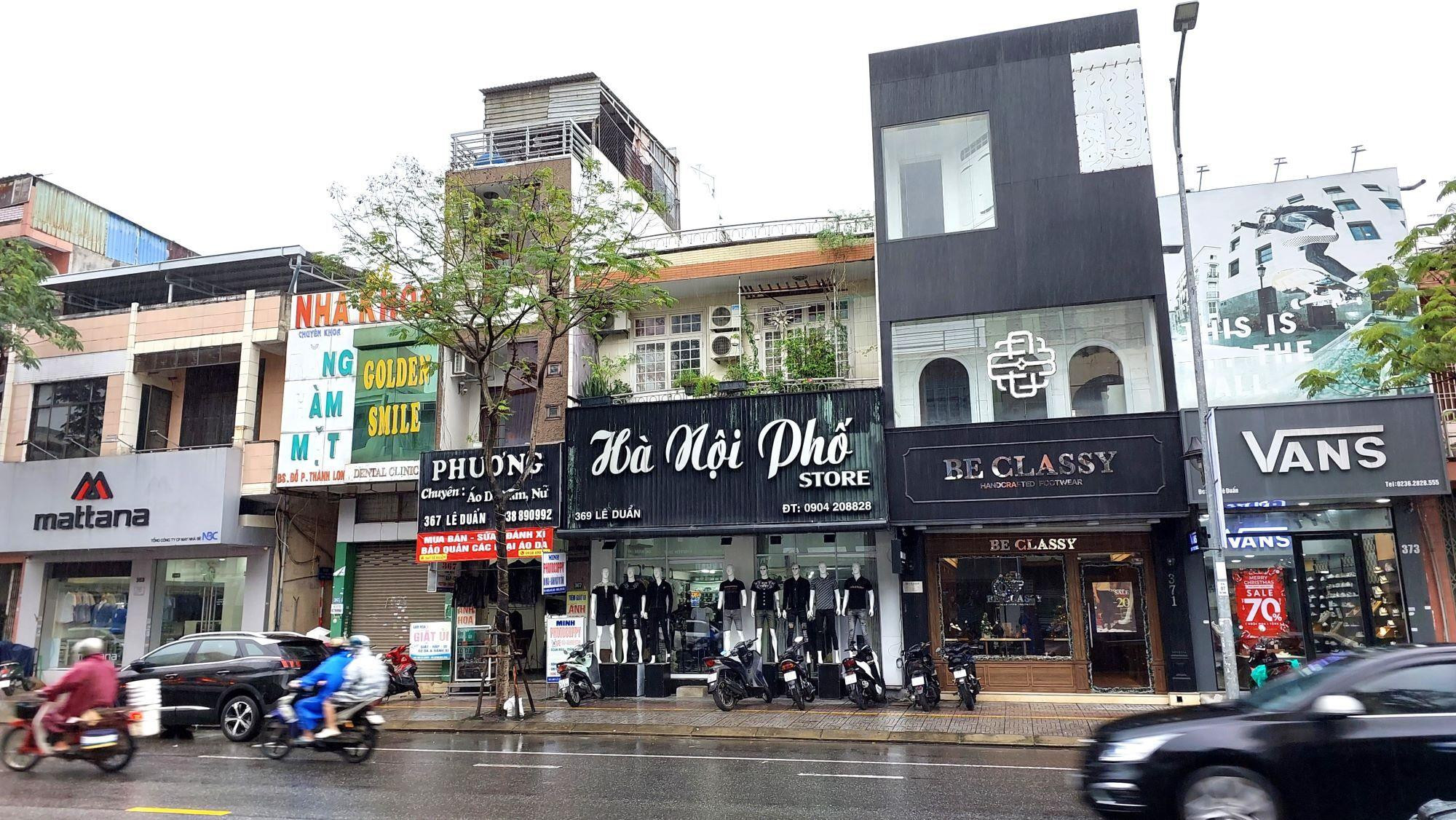 Cuối năm, phố thời trang Đà Nẵng vắng lặng, nhan nhản bảng 'cho thuê mặt bằng' - 8