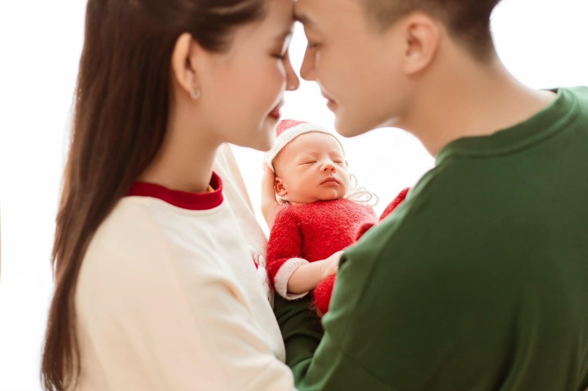 Sao Việt 27/12: Mẹ Bằng Kiều về nước thăm cháu, Doãn Hải My nghi vấn mang thai - 9