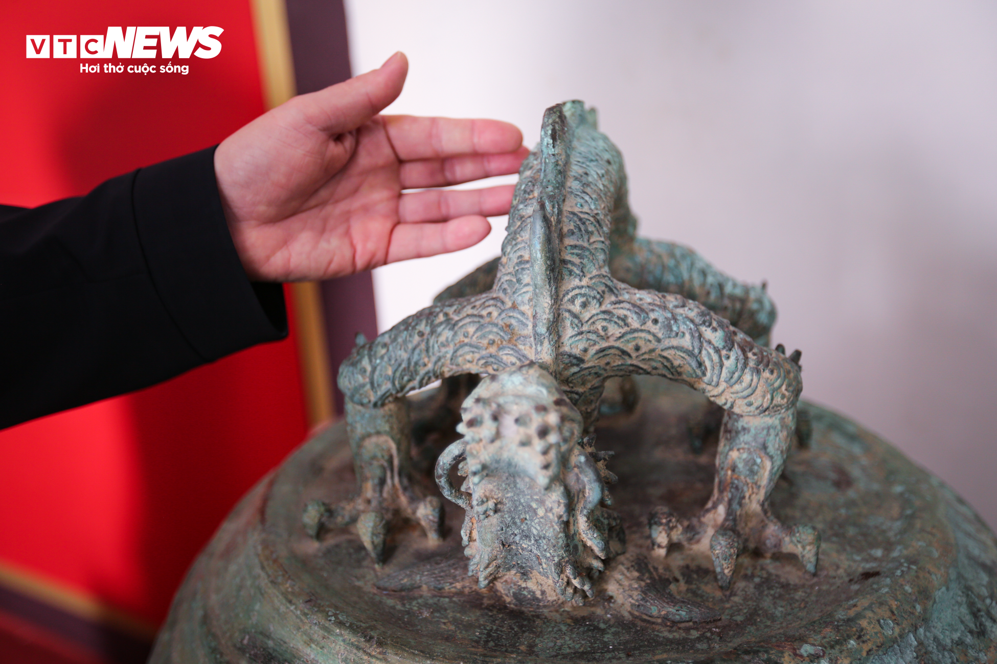 Chiêm ngưỡng chuông cổ hơn 600 tuổi, ghi dấu biến cố cuối thời Trần - 2