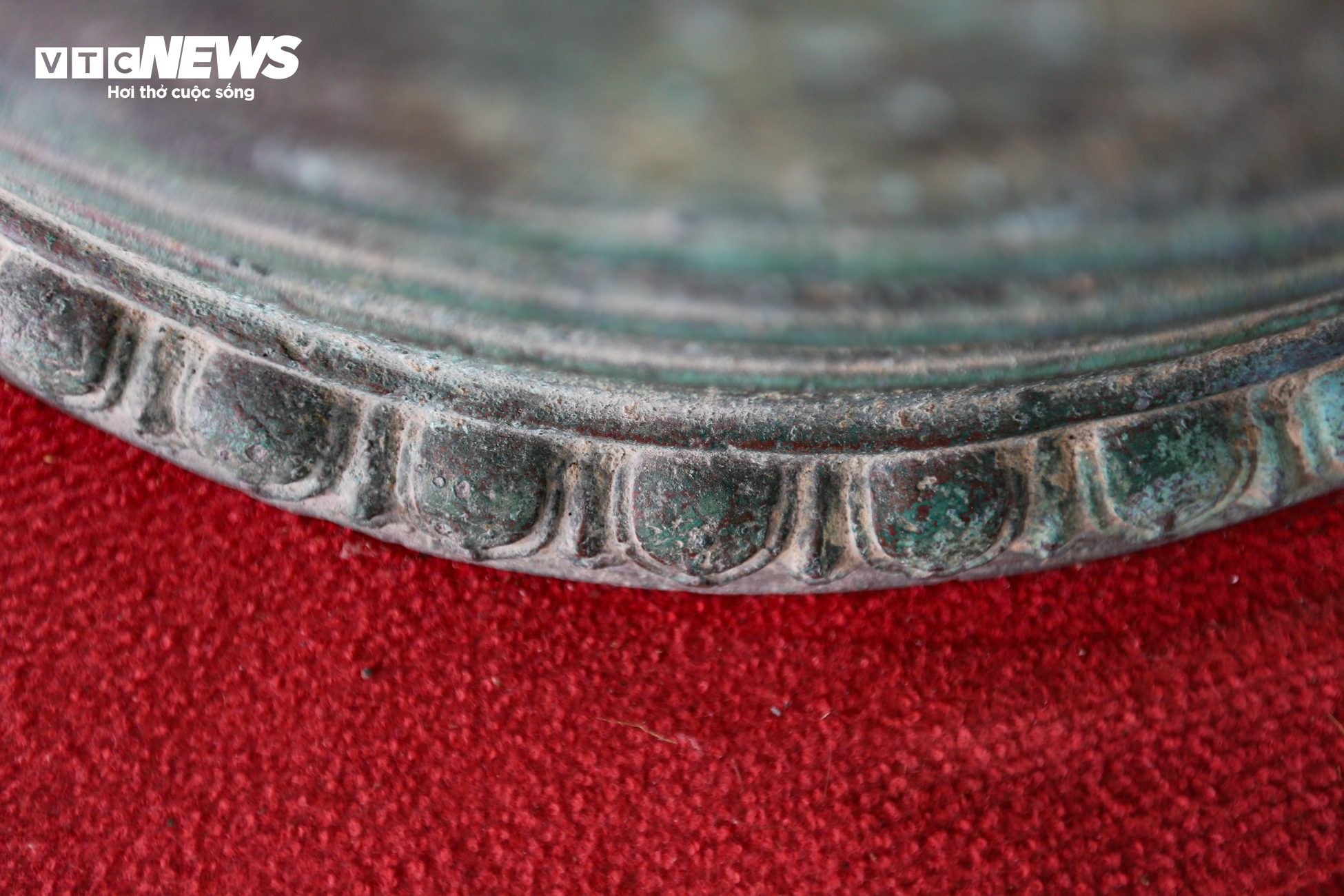 Chiêm ngưỡng chuông cổ hơn 600 tuổi, ghi dấu biến cố cuối thời Trần - 10