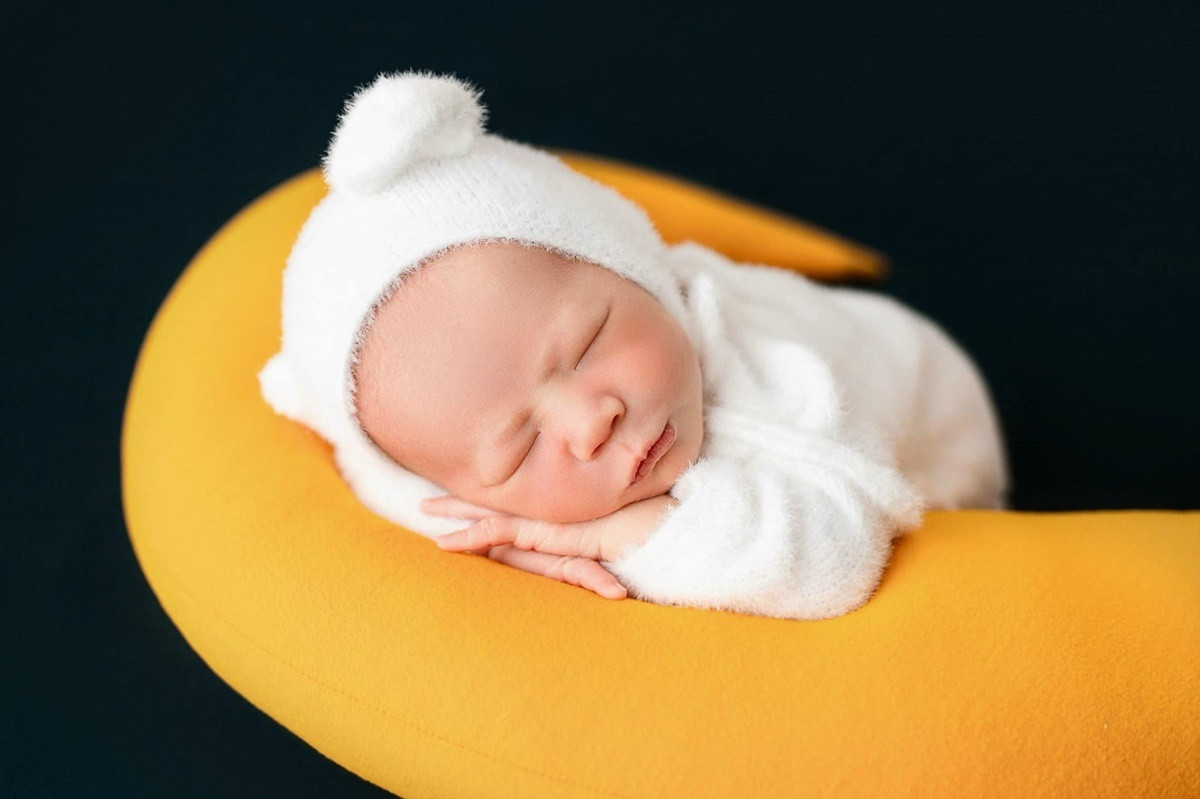 Sao Việt 27/12: Mẹ Bằng Kiều về nước thăm cháu, Doãn Hải My nghi vấn mang thai - 10