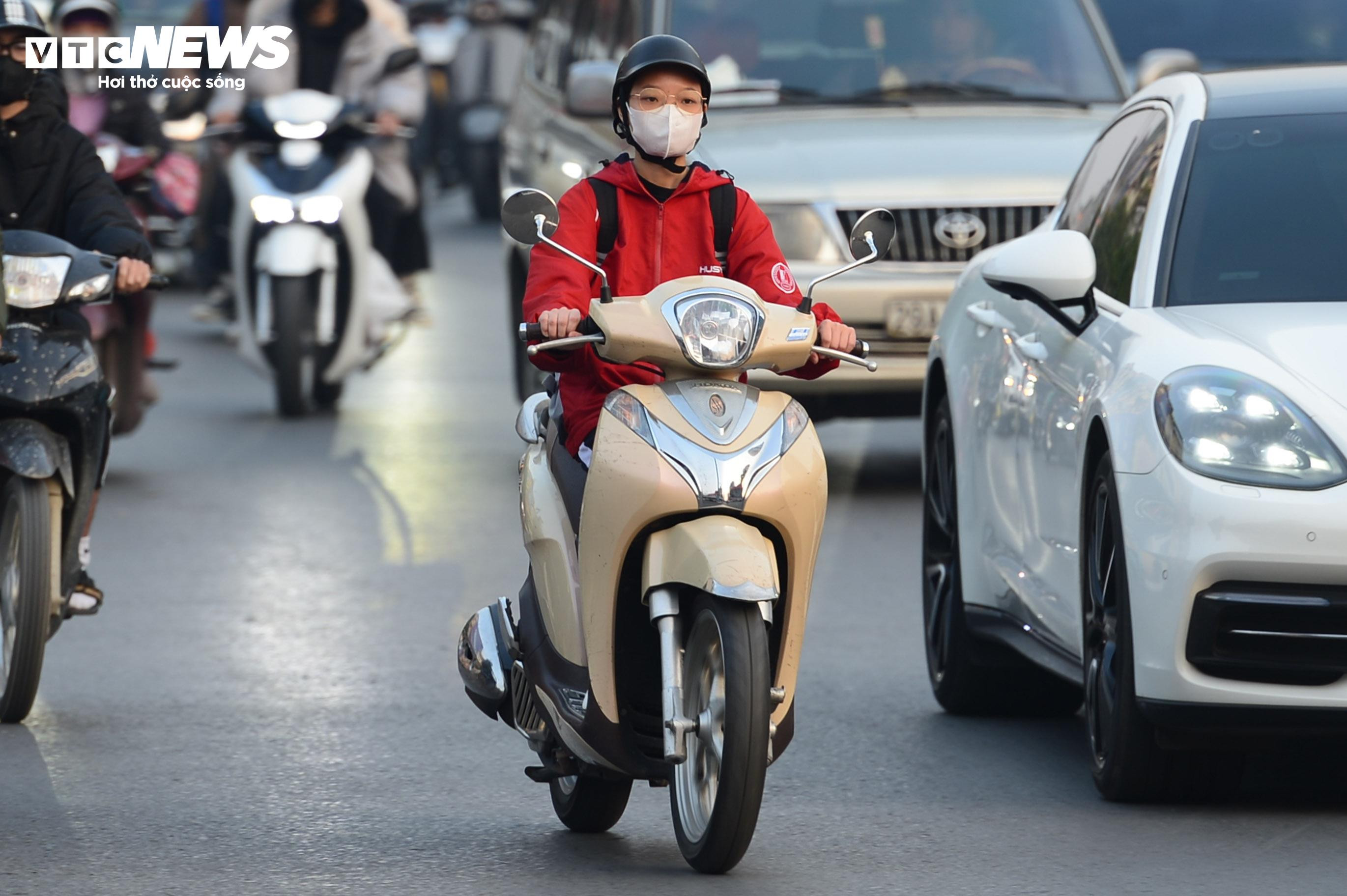 Ngã Tư Sở ở Hà Nội hết cảnh ùn tắc sau lần thứ 5 tổ chức lại giao thông - 8