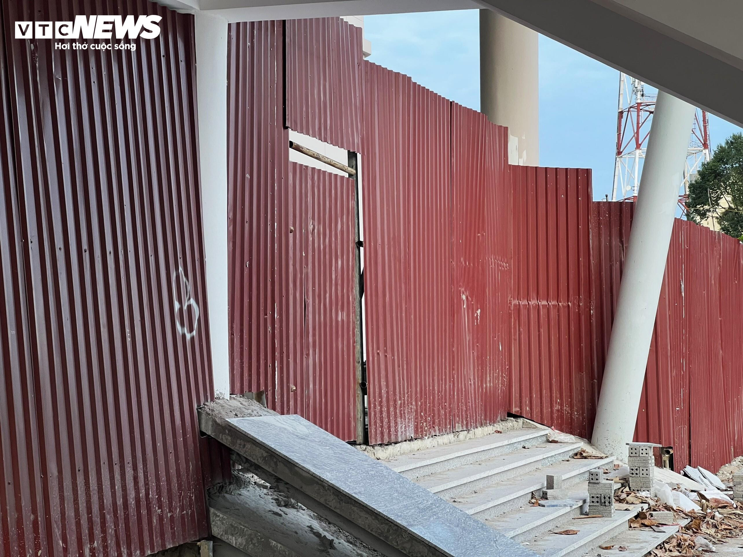 Bình Thuận: Năm Du lịch quốc gia đi qua, nhà hát 200 tỷ đồng vẫn chưa xong - 6