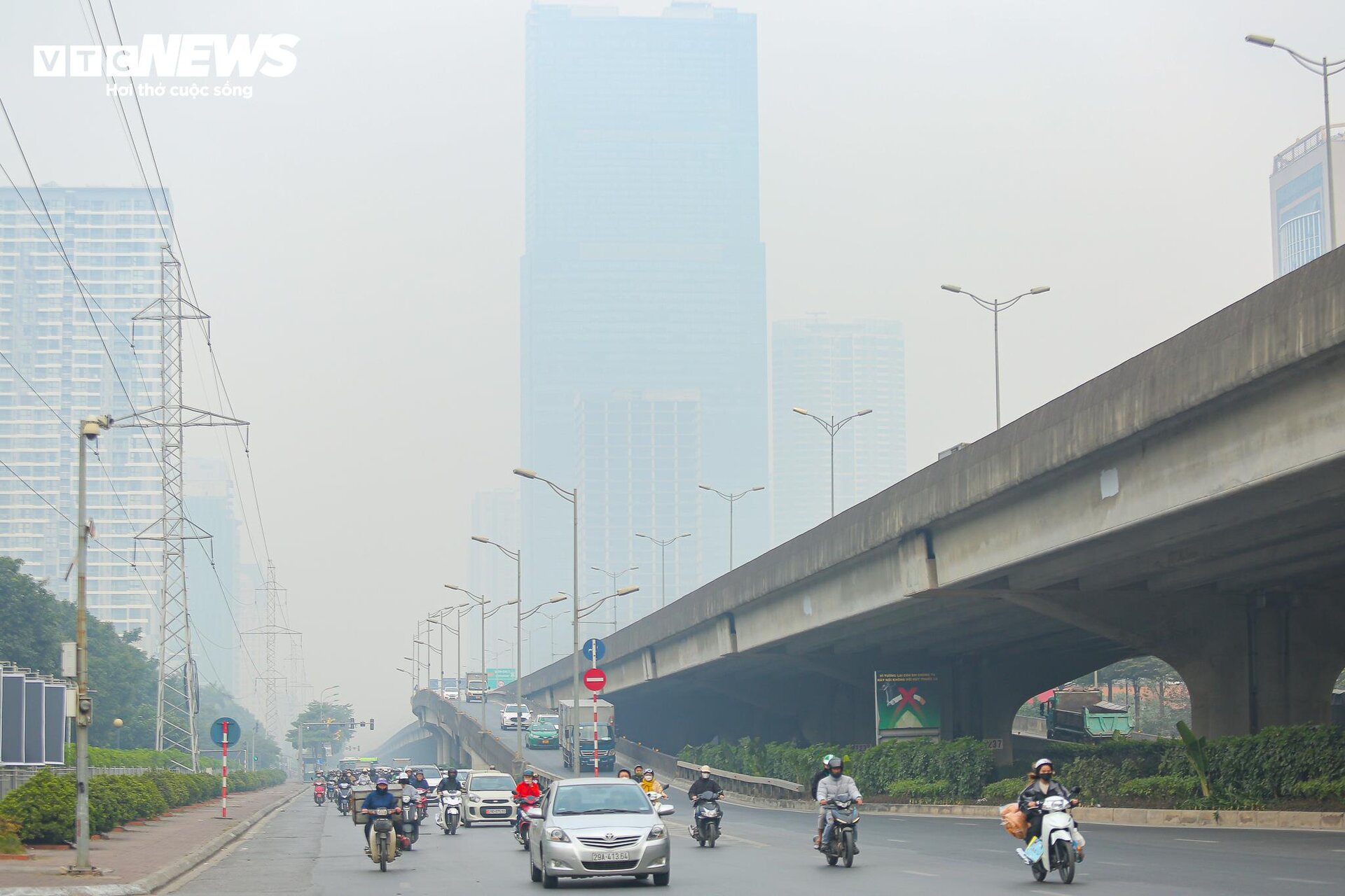 Sáng nay, Hà Nội ô nhiễm không khí thứ 2 thế giới - 9