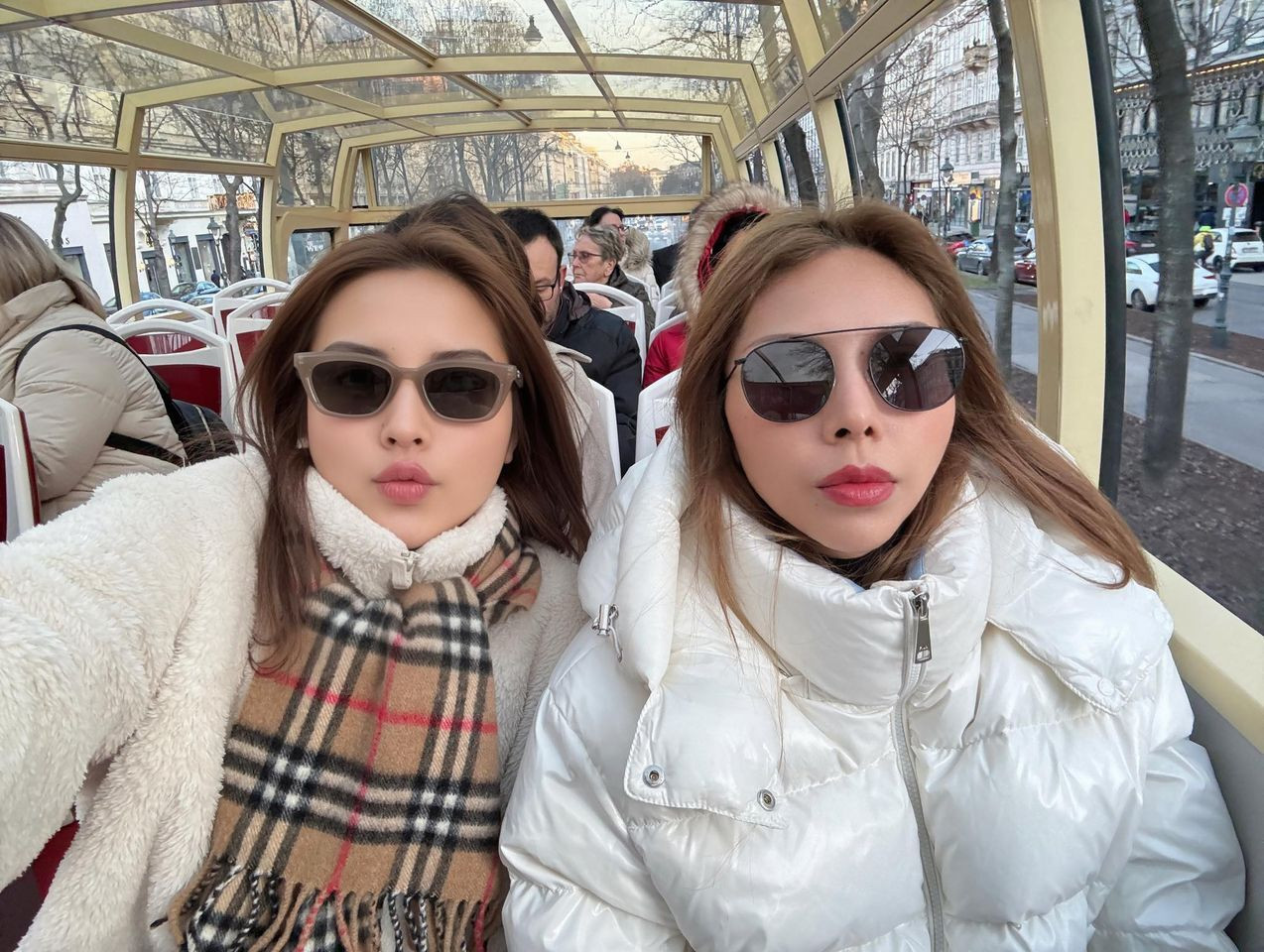 Sao Việt 30/12: Hoa hậu Ý Nhi ngày càng rạng rỡ, Minh Hằng đẹp mặn mà sau sinh - 3