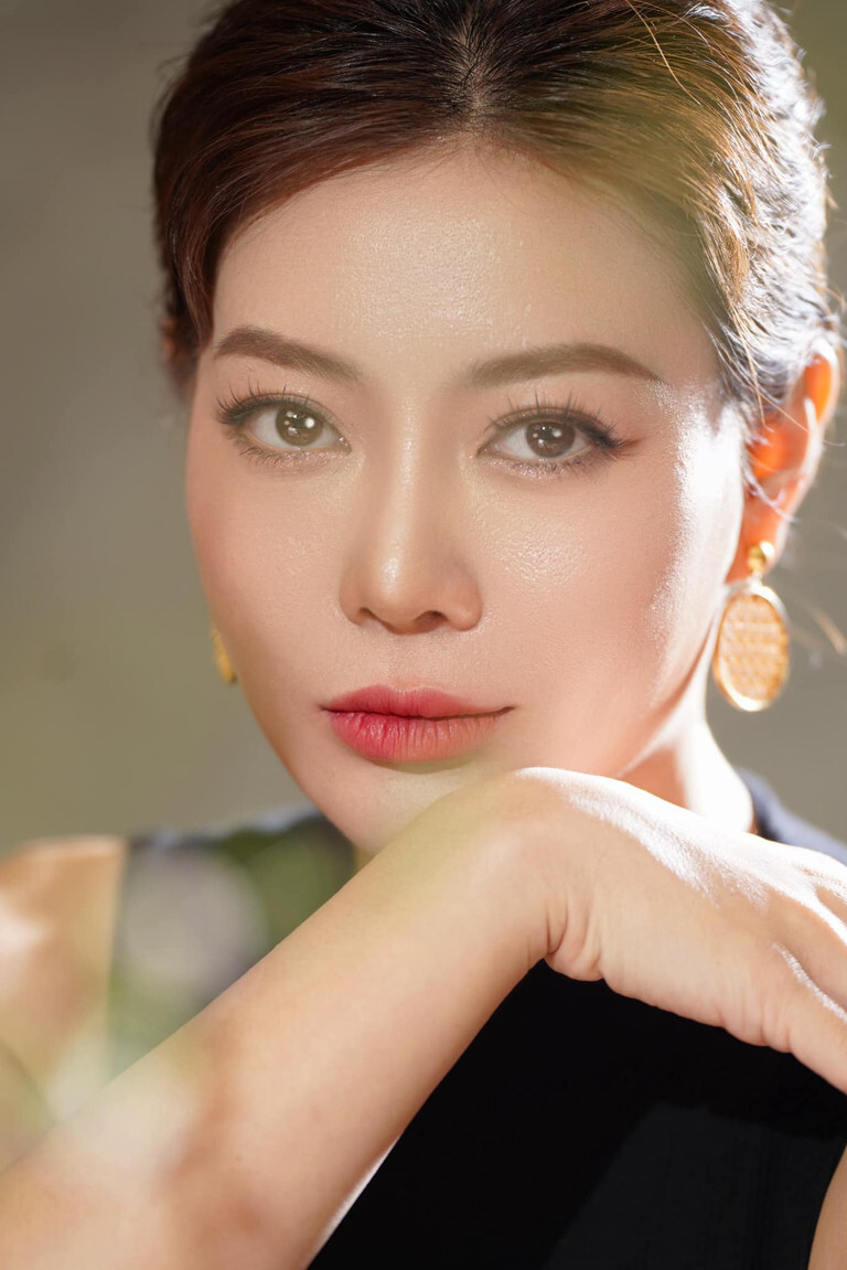 Sao Việt 30/12: Hoa hậu Ý Nhi ngày càng rạng rỡ, Minh Hằng đẹp mặn mà sau sinh - 9