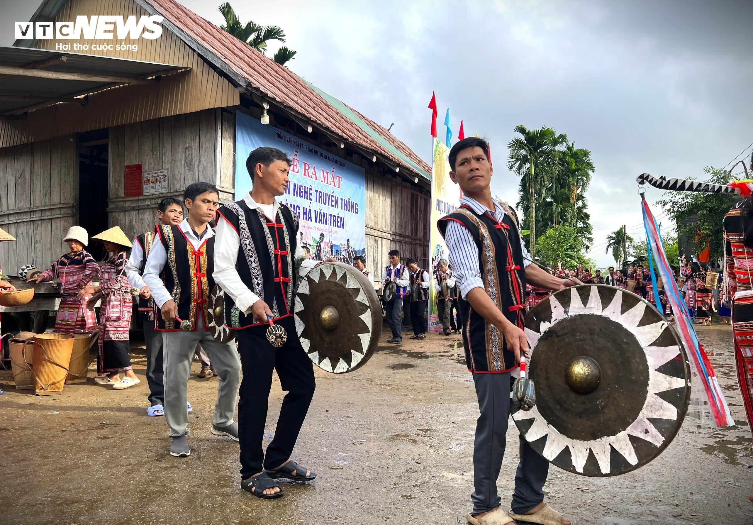 Đặc sắc lễ mừng lúa mới ngày cuối năm của người Ba Na ở Bình Định - 10