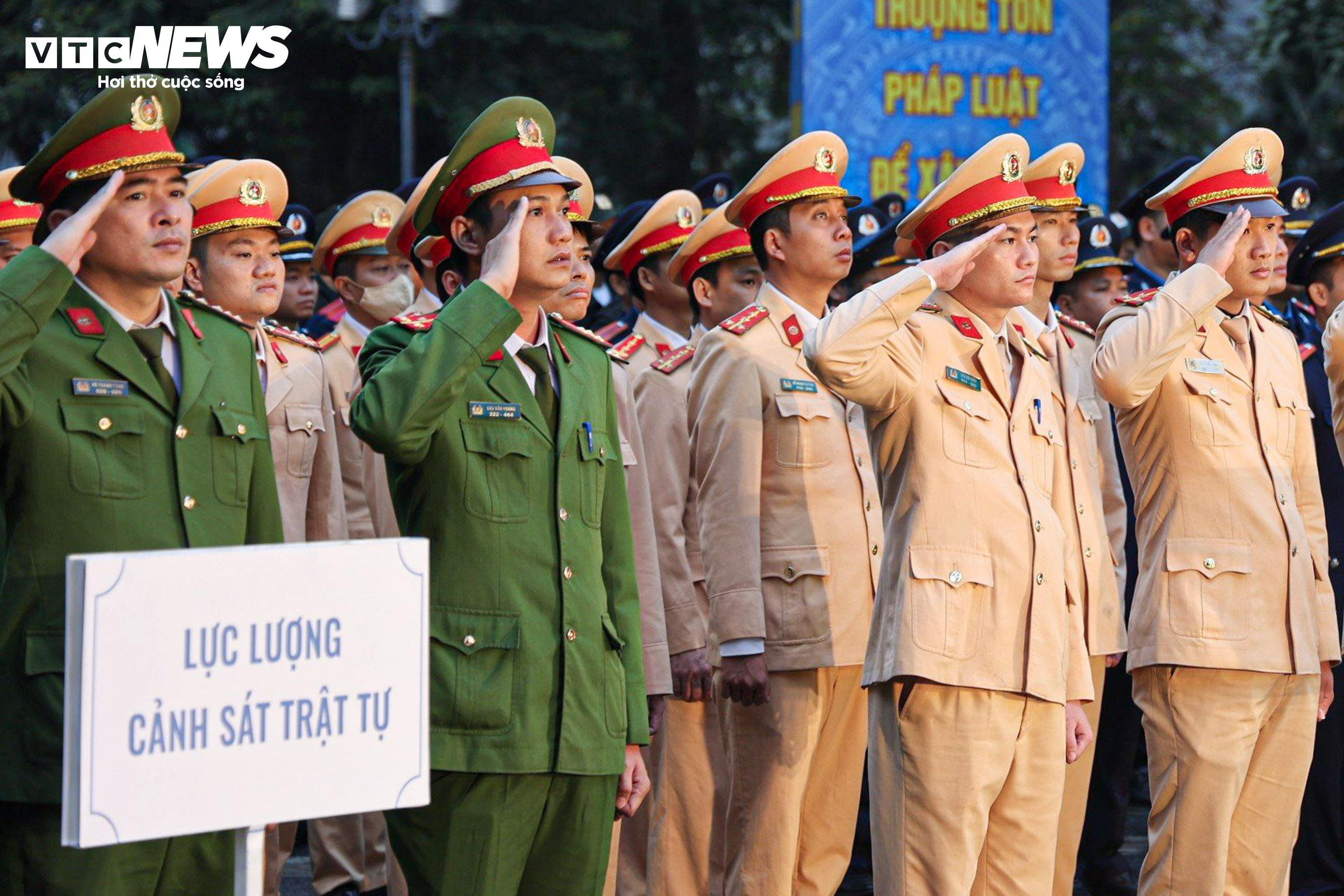 Phó Thủ tướng: Kiên quyết xử lý nghiêm vi phạm nồng độ cồn trong năm 2024 - 5