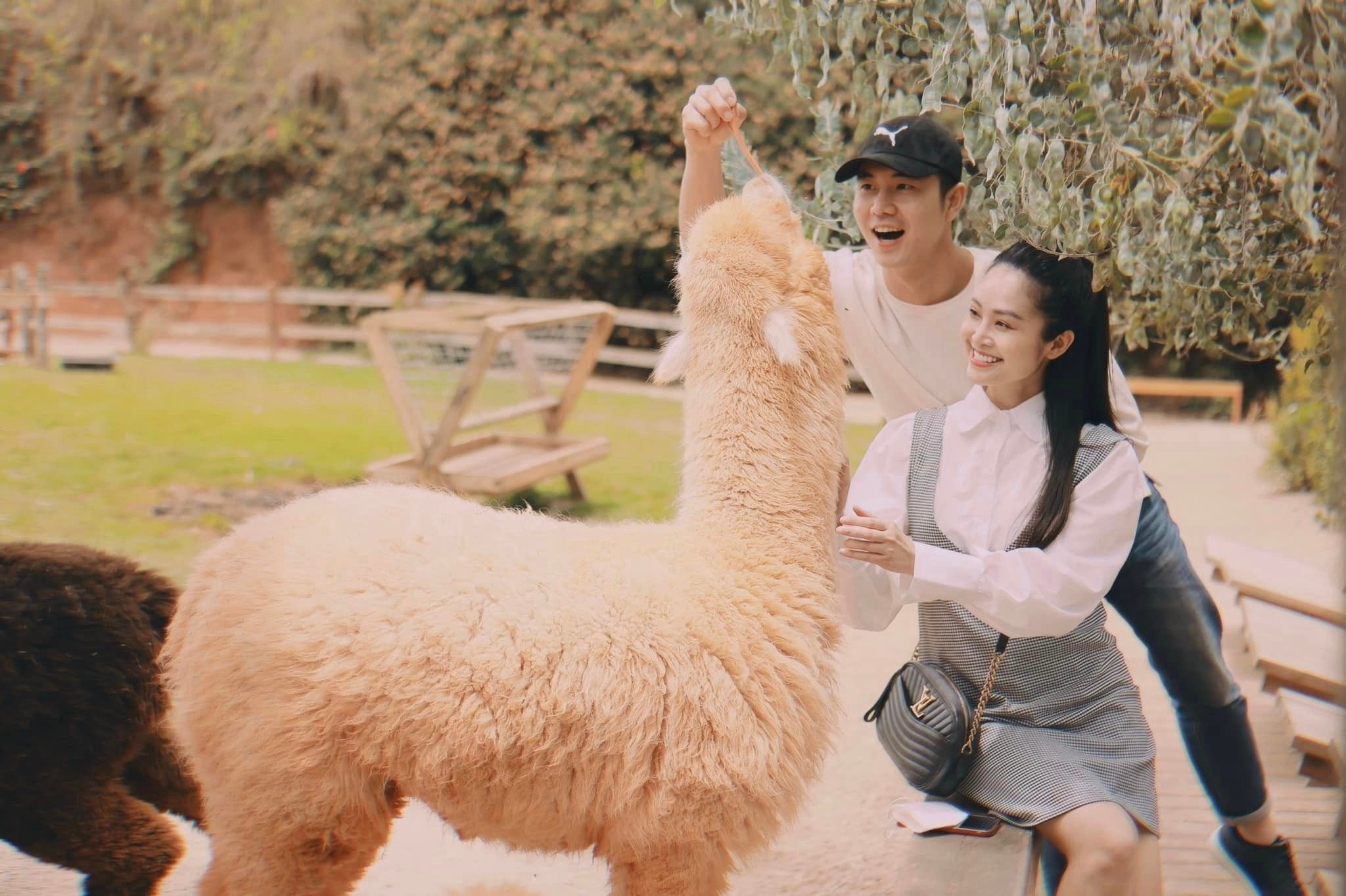 Sao Việt 12/1: Huyền Baby khoe mẹ chồng, con gái Quyền Linh đẹp dịu dàng - 7