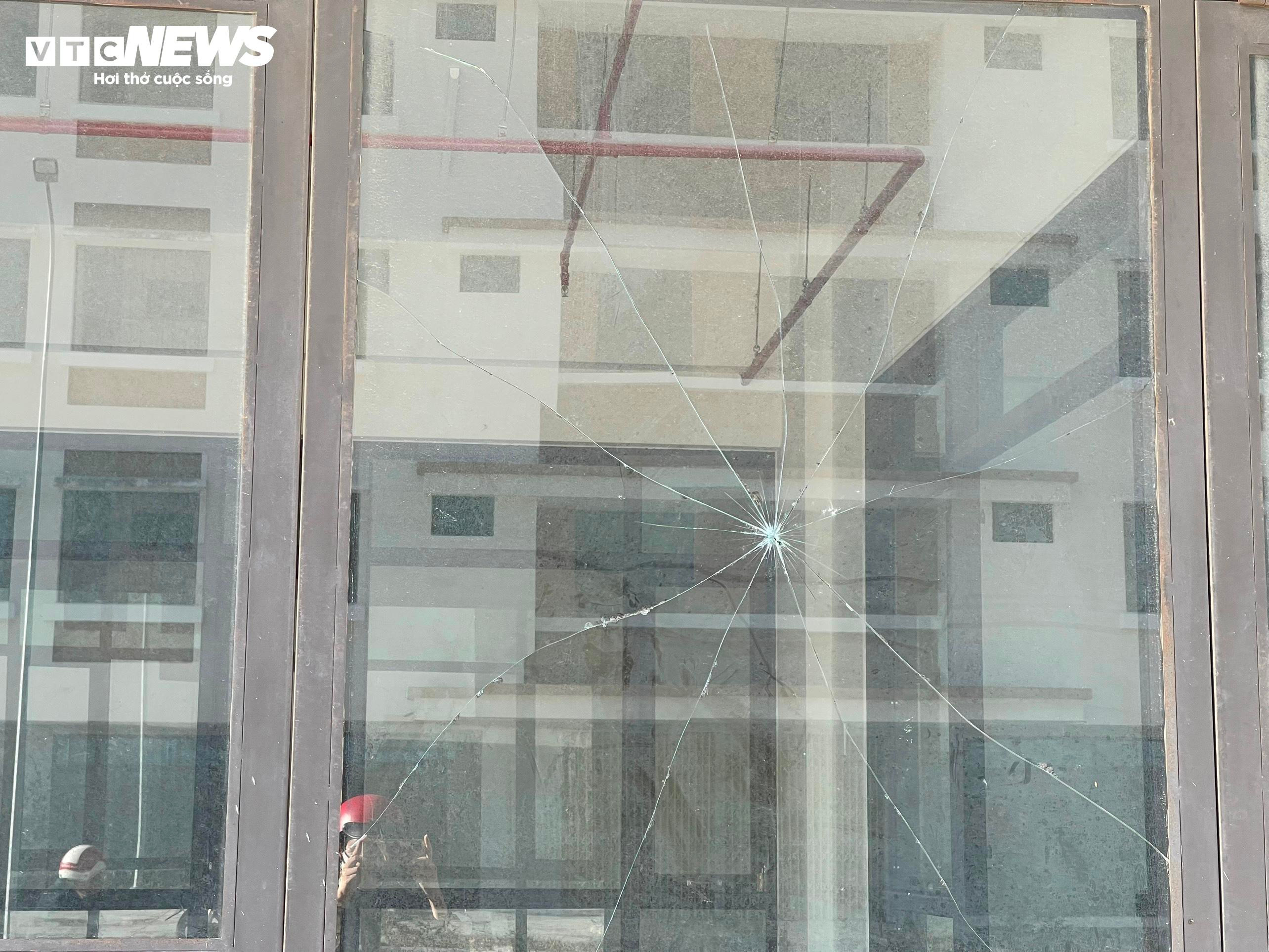 Cận cảnh nhà ở xã hội, khu tái định cư không người ở - 10