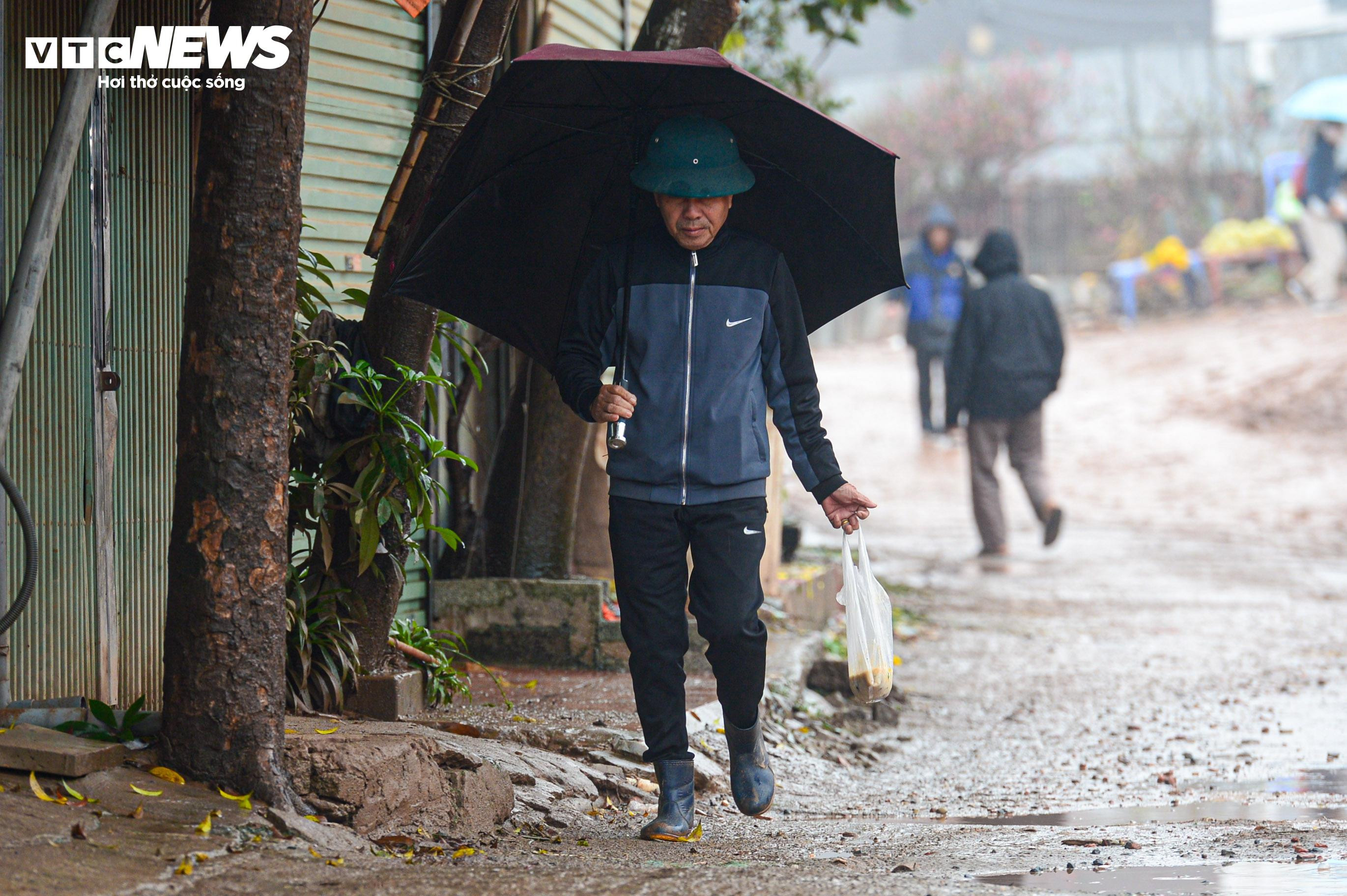 Người dân, tiểu thương ngán ngẩm cảnh dự án 815 tỷ ngổn ngang bùn lầy - 13