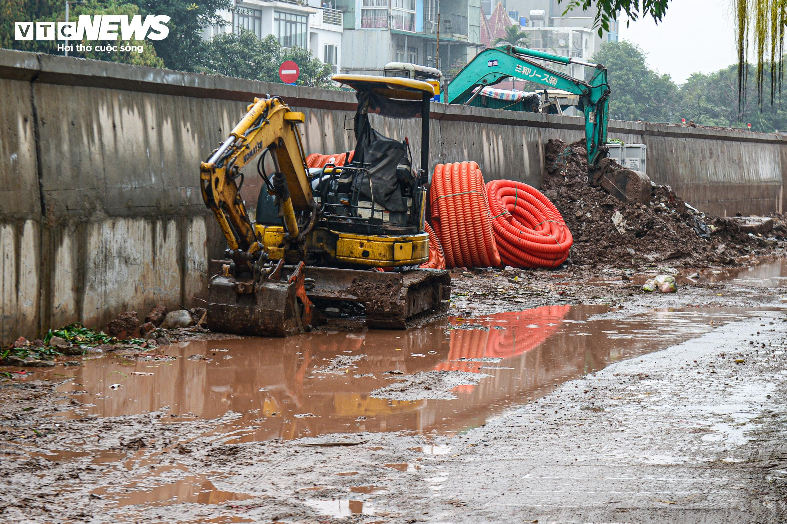 Người dân, tiểu thương ngán ngẩm cảnh dự án 815 tỷ ngổn ngang bùn lầy - 6