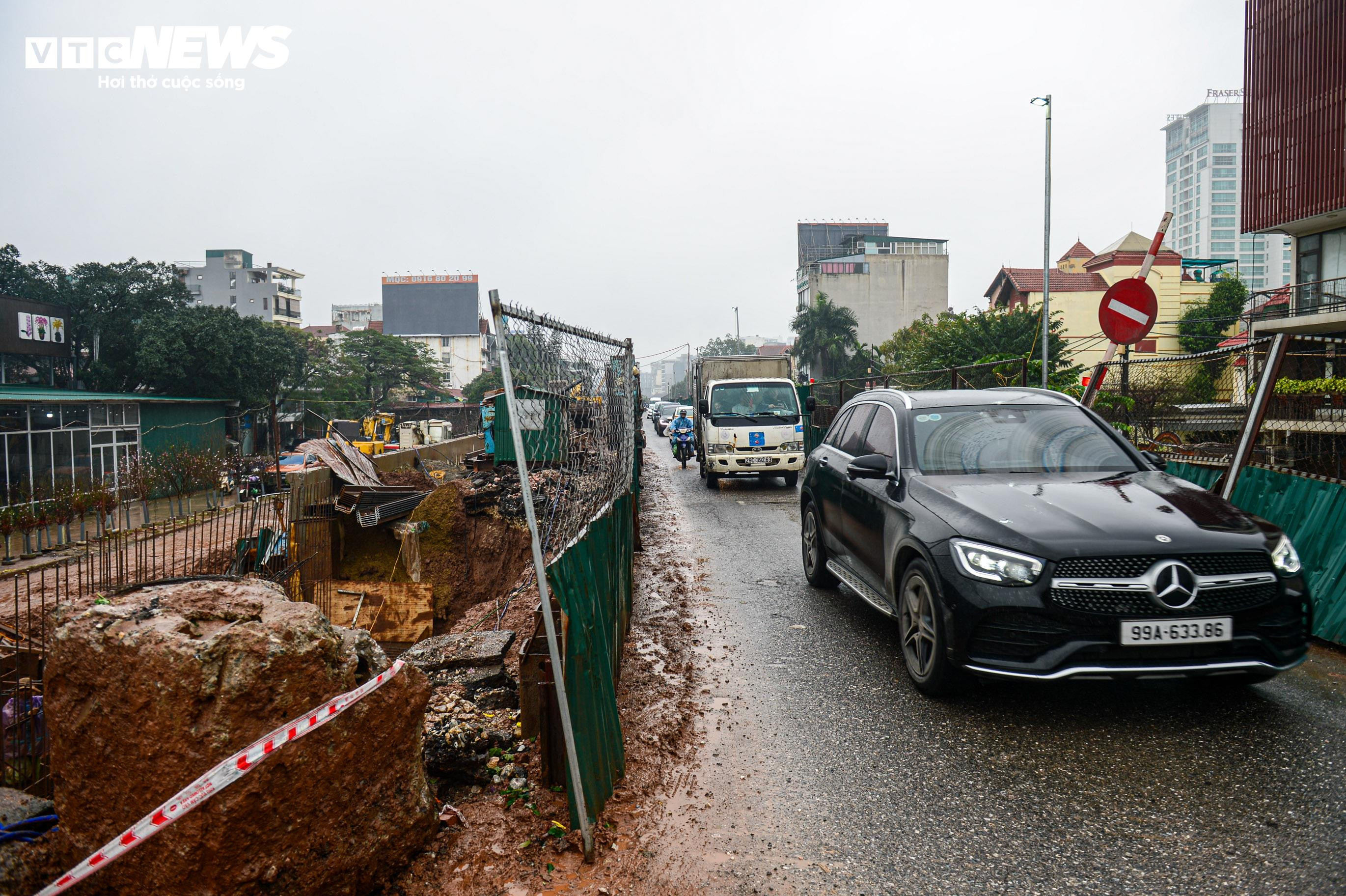 Người dân, tiểu thương ngán ngẩm cảnh dự án 815 tỷ ngổn ngang bùn lầy - 14