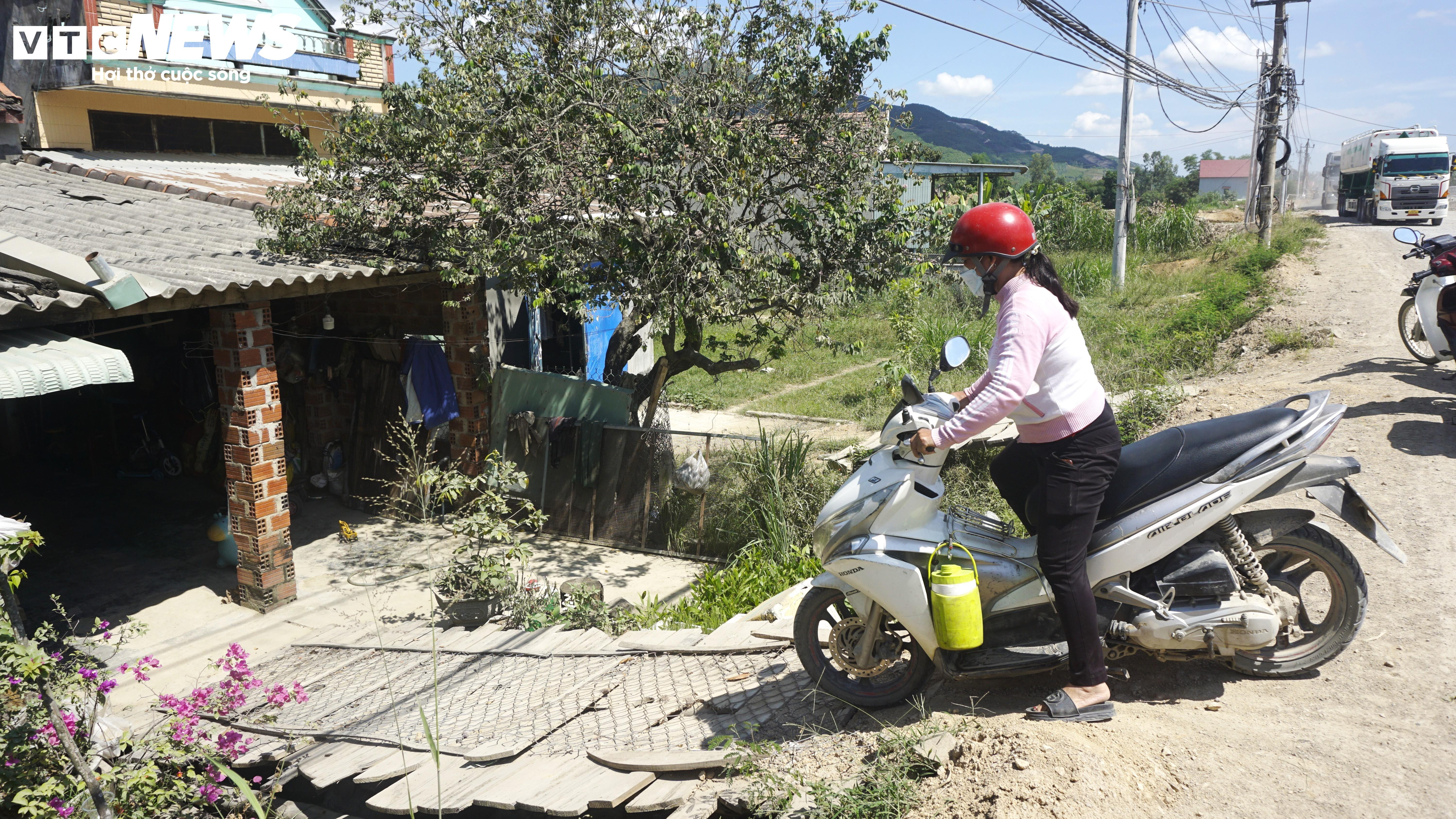 Vì sao thi công Quốc lộ 19 qua tỉnh Bình Định ì ạch kéo dài? - 6