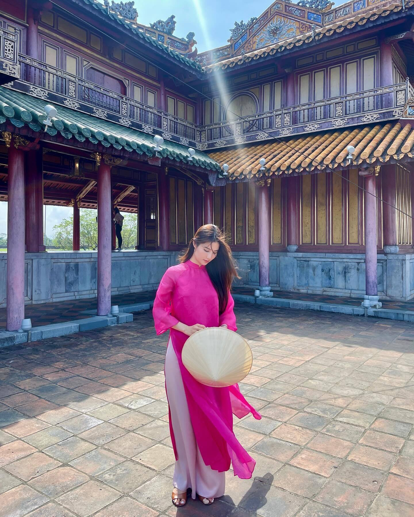 Sao Việt 14/1: Cháu gái Vũ Linh khoe ảnh đi lưu diễn, Thanh Hà ngày càng trẻ đẹp - 10