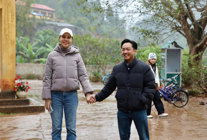 Sao Việt 15/1: Mỹ Tâm gợi cảm bất ngờ, Lý Hùng phong độ ở tuổi 54 - 3