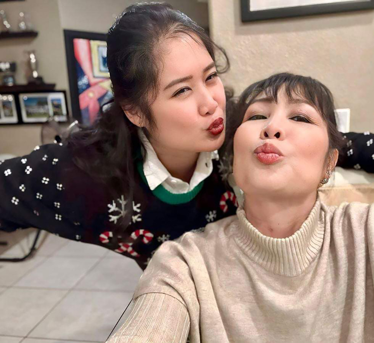 Sao Việt 16/1: NSND Hồng Vân khoe 'bản sao', Xuân Bắc muốn thành lập nhóm nhạc - 1