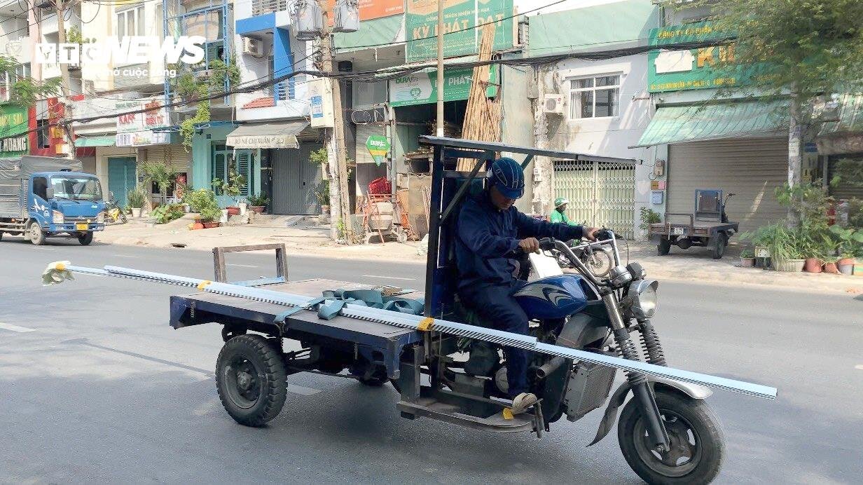 Gây nhiều tai nạn thương tâm, xe 'máy chém' vẫn nghênh ngang diễu phố - 18