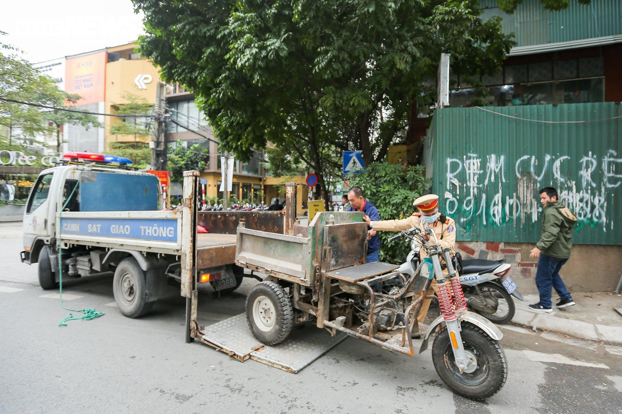 Bị CSGT xử lý, tài xế xe 'máy chém' vin cớ mưu sinh nguỵ biện cho sai phạm - 14