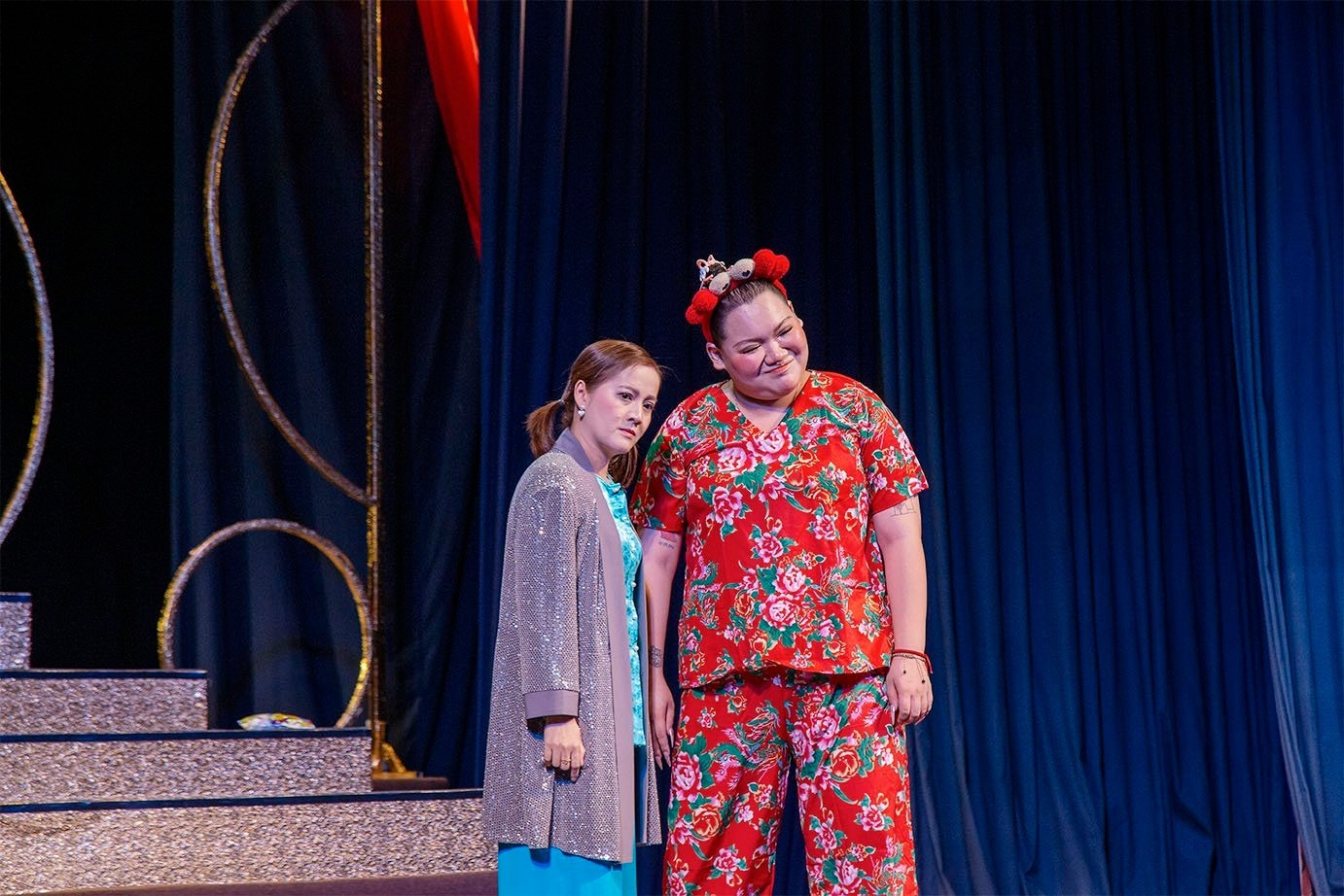 Sao Việt 21/1: Con gái Vũ Linh đóng kịch Tết, Nhã Phương đẹp dịu dàng - 1