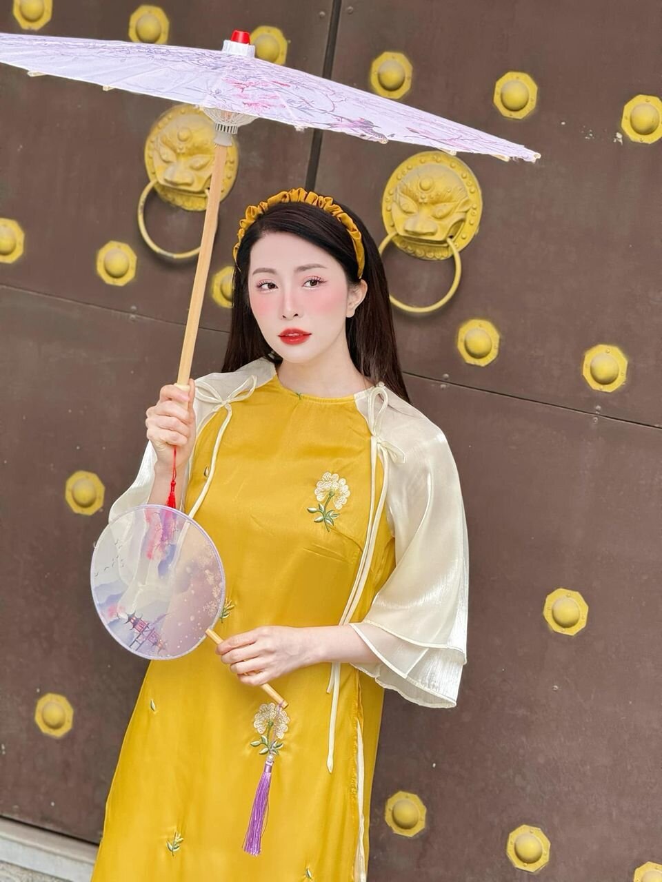 Sao Việt 24/1: Chí Trung gọi bạn gái là 'nóc nhà', Mai Phương Thuý dáng thon gọn - 8