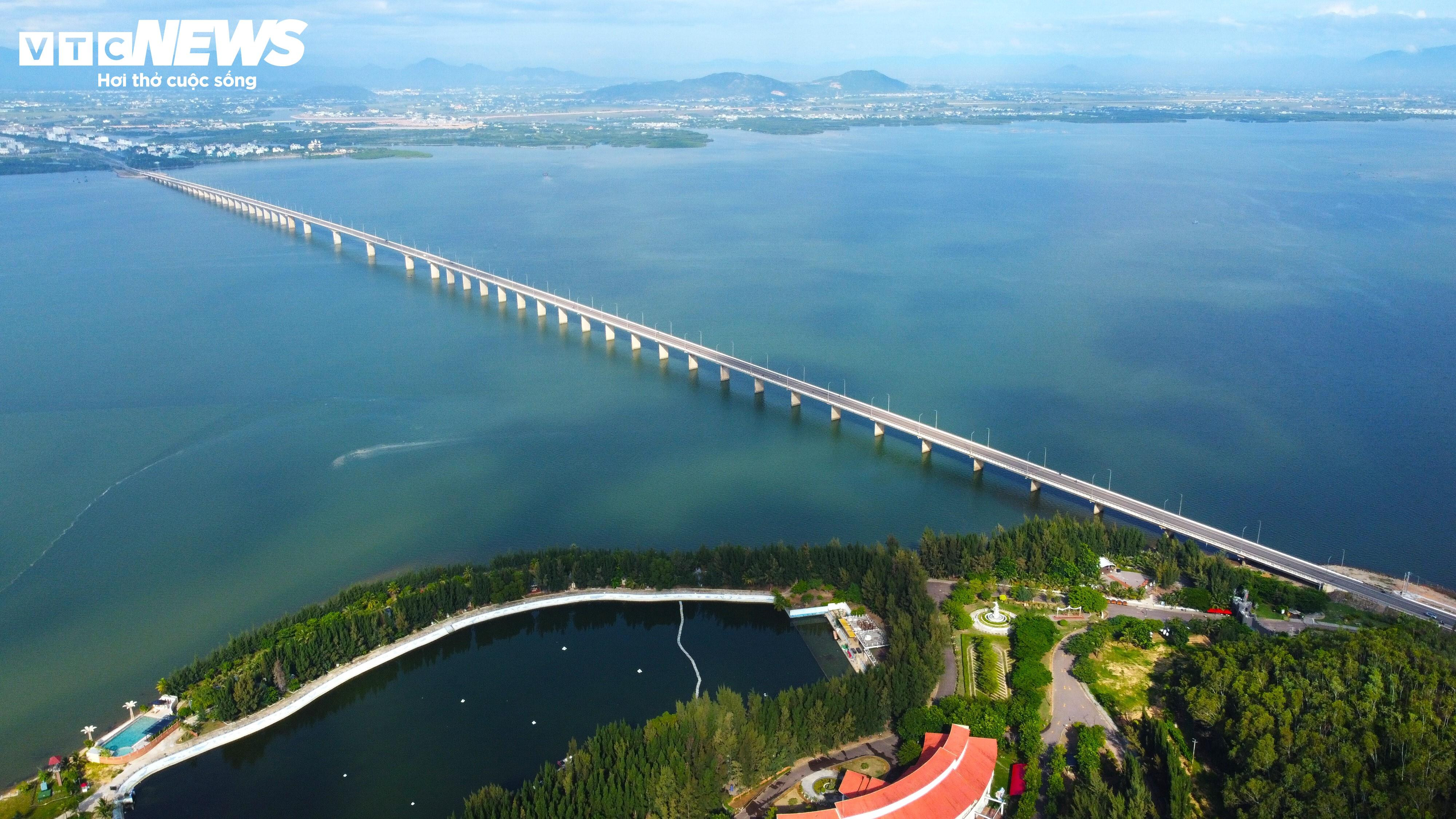 Bình Định chi gần 30 tỷ sửa cầu vượt biển từng dài nhất Việt Nam - 8