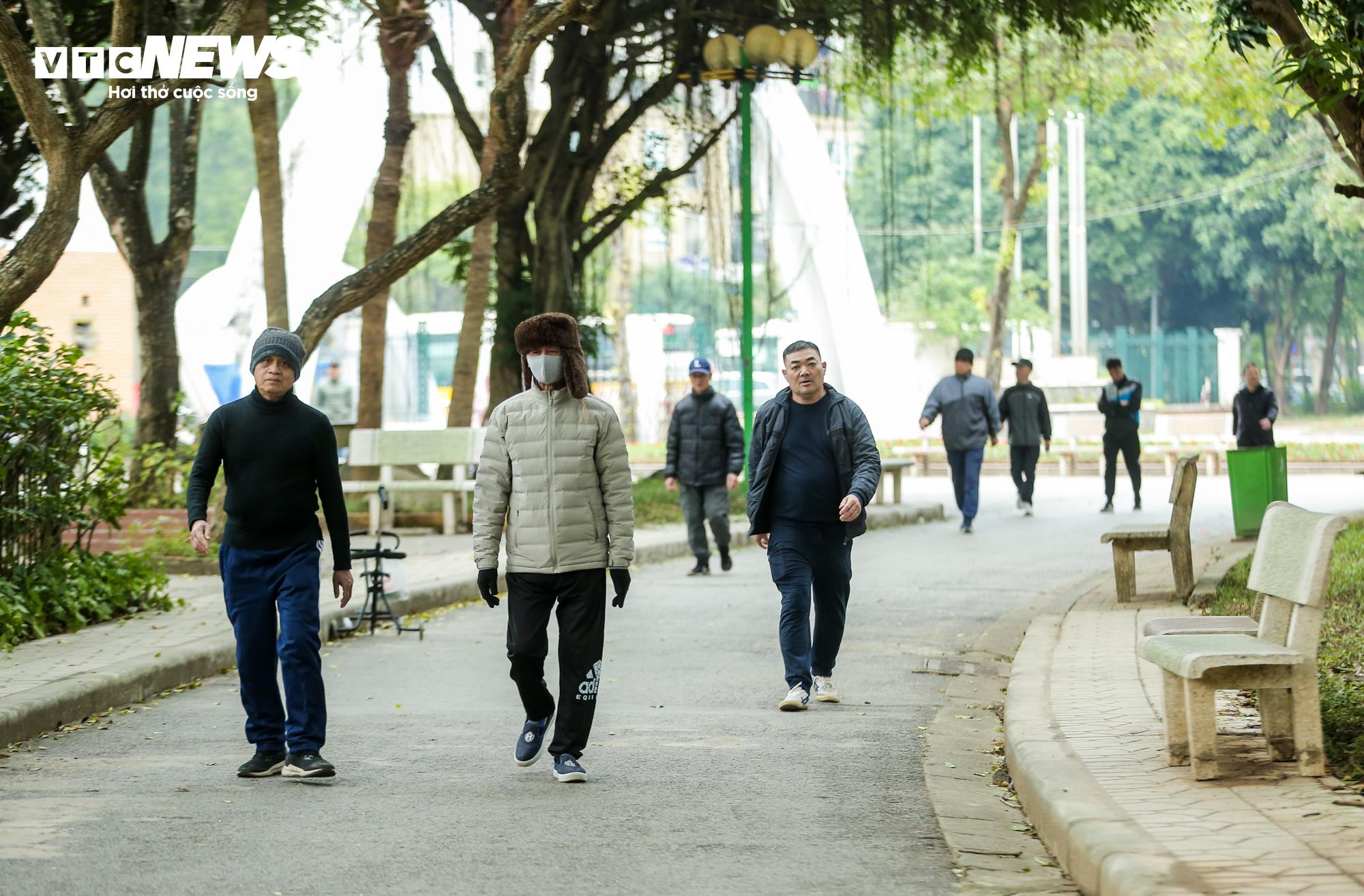 Hiện trạng xuống cấp của 2 công viên lớn ở Hà Nội sắp được cải tạo - 7