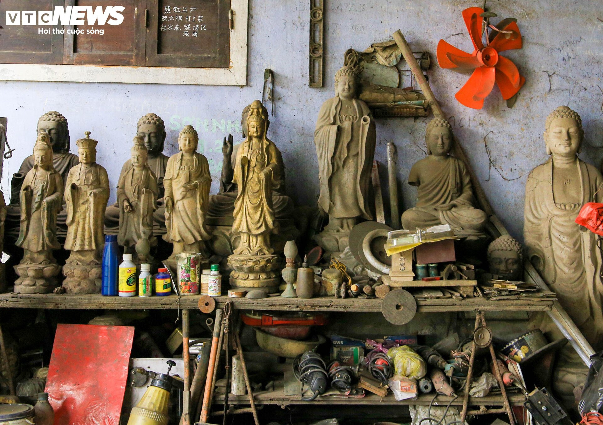 Khám phá làng đúc đồng trăm tuổi nơi sinh ra nhiều bảo vật quốc gia ở Huế - 2