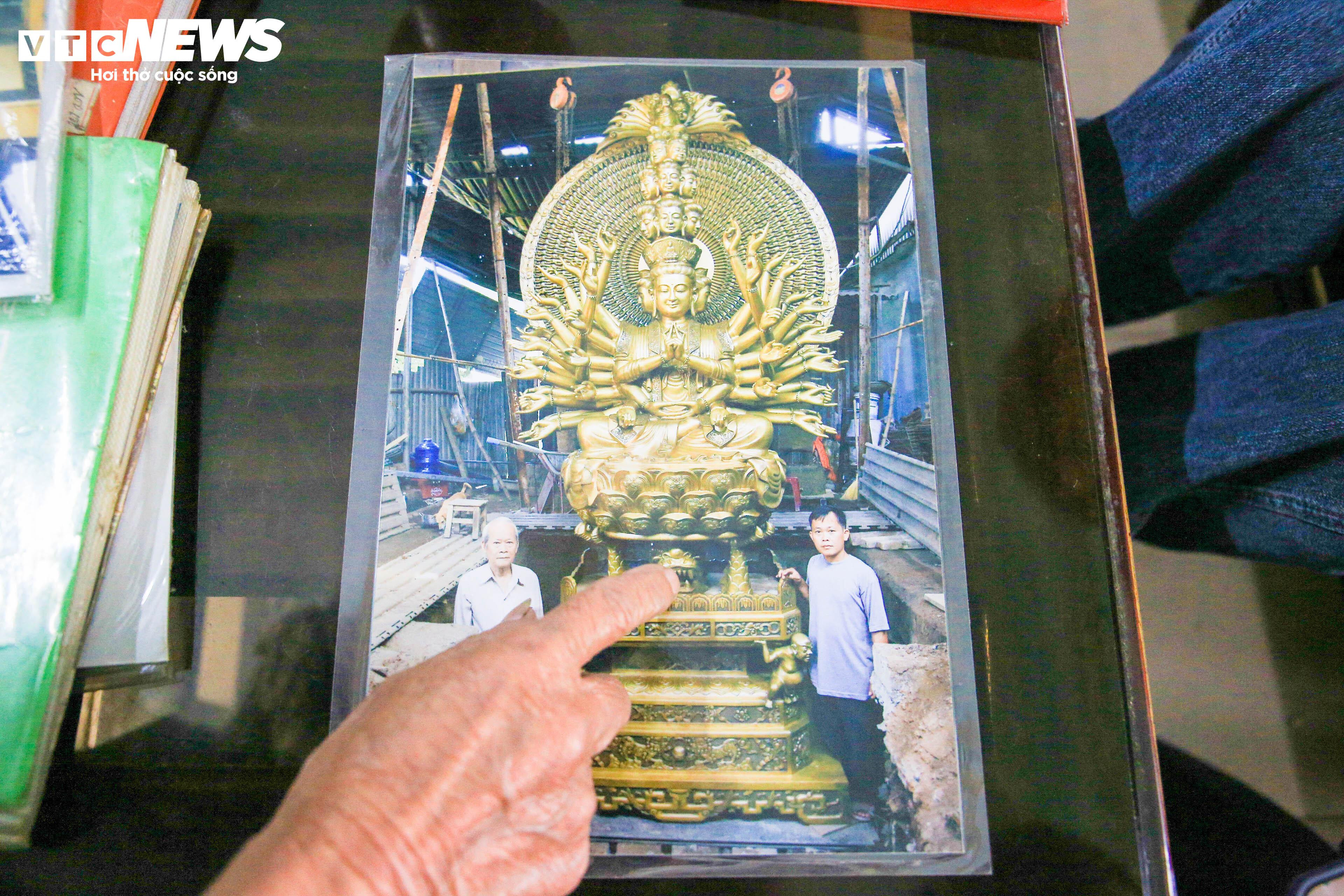 Khám phá làng đúc đồng trăm tuổi nơi sinh ra nhiều bảo vật quốc gia ở Huế - 11