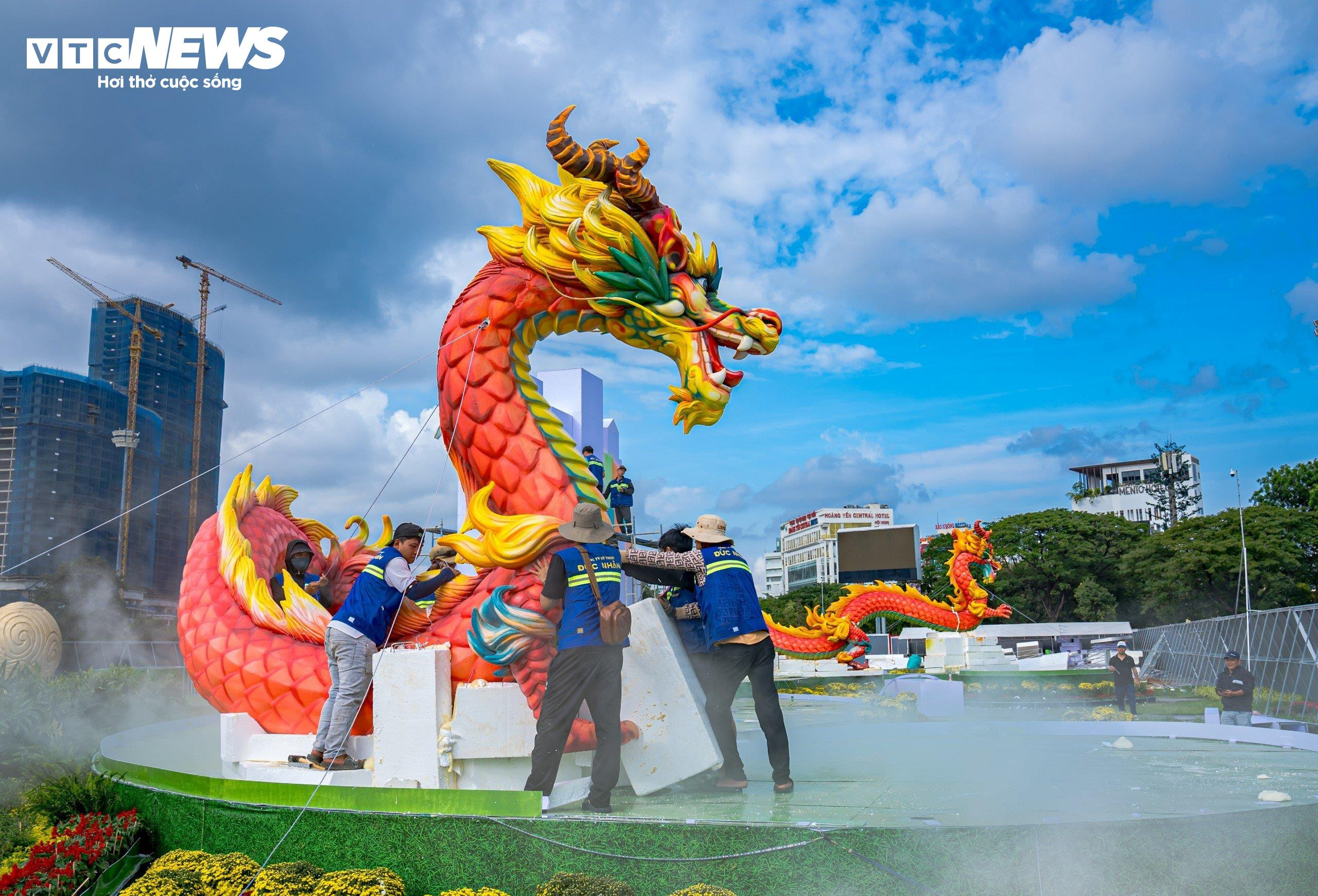 Chiêm ngưỡng vẻ oai phong của linh vật rồng ở Bình Định - 9