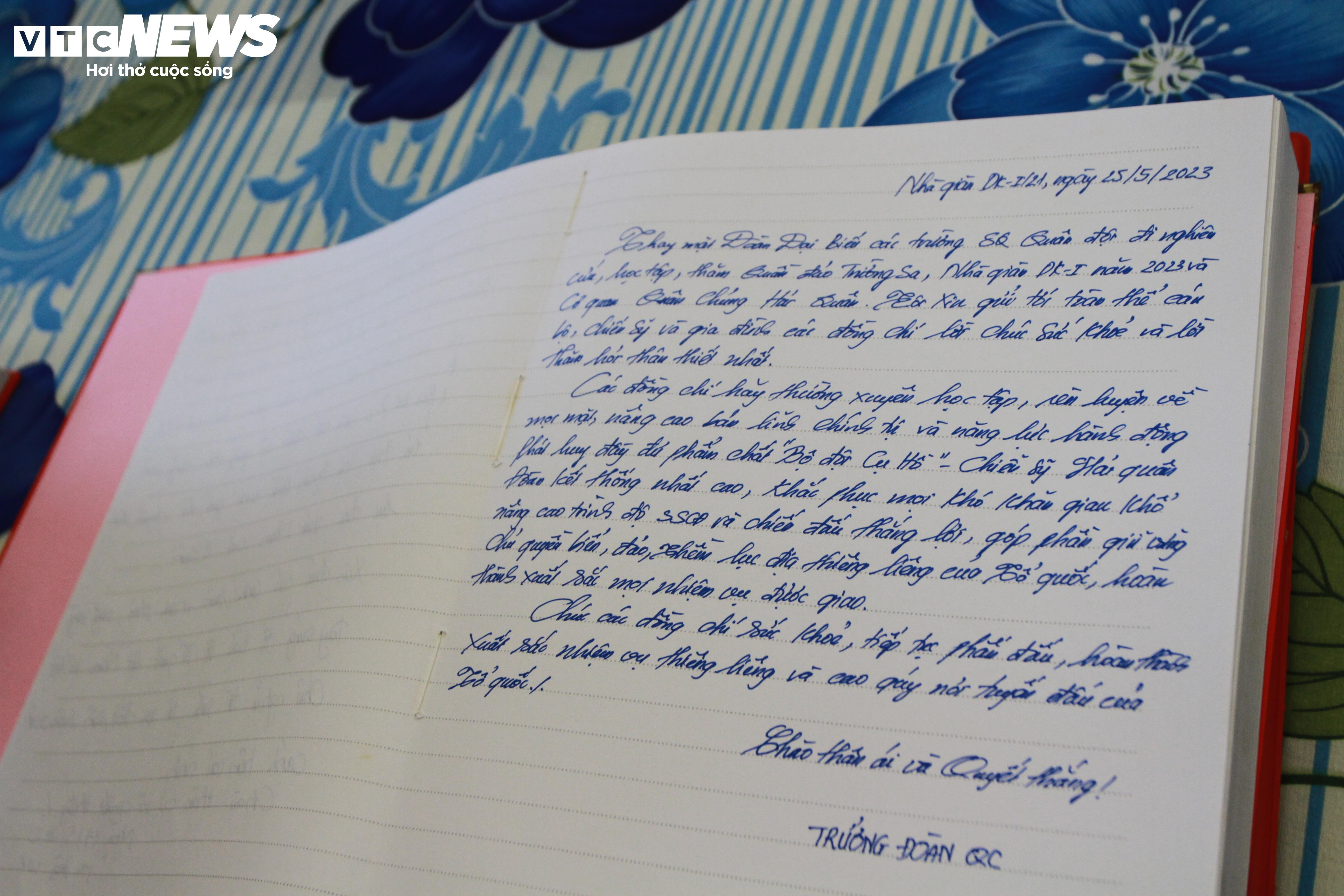 Vượt sóng gió đưa Tết đến thềm lục địa của Tổ quốc - 19