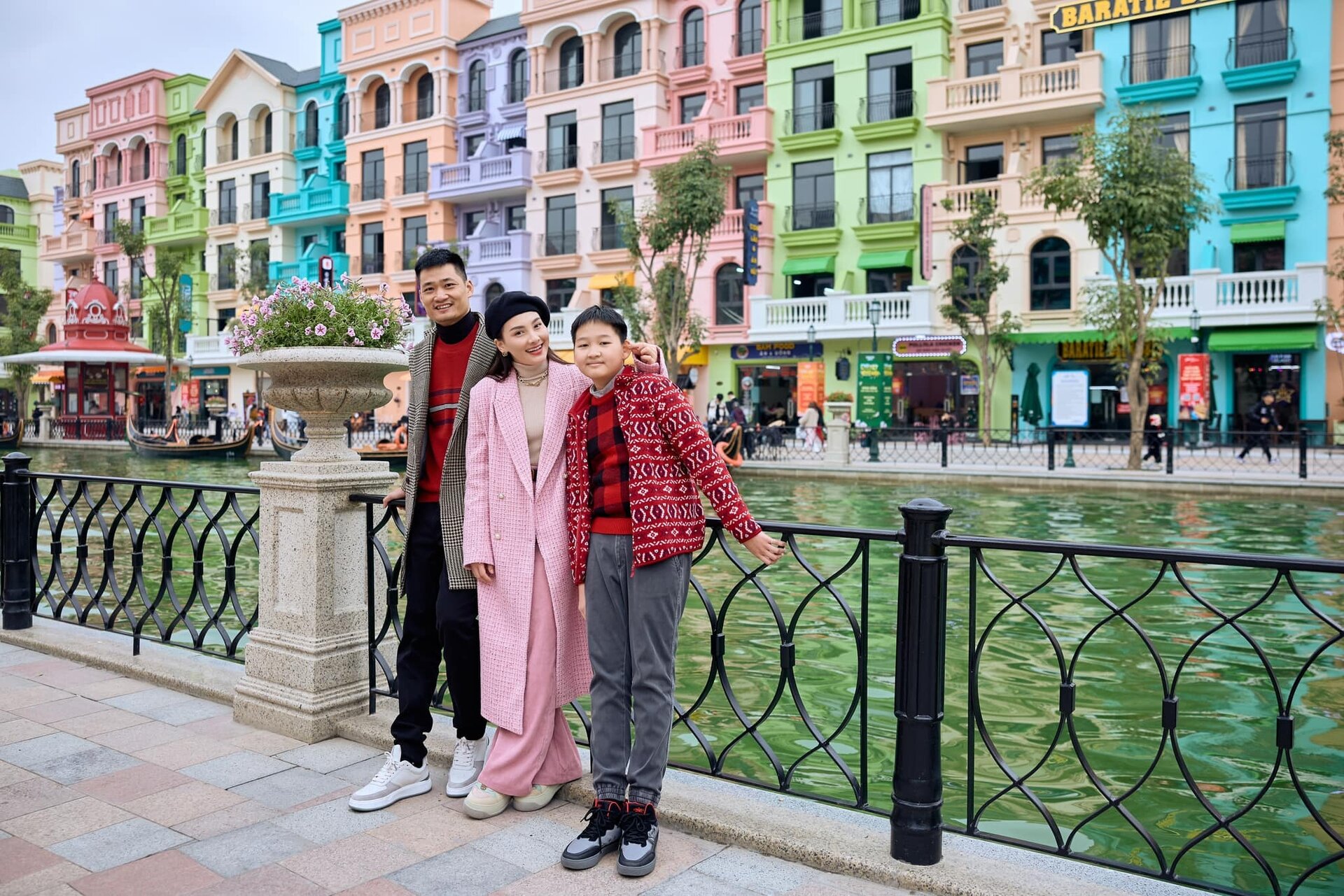 Sao Việt 31/1: Mai Phương Thuý khác lạ, cháu gái Vũ Linh nhắc kỷ niệm về cậu - 9