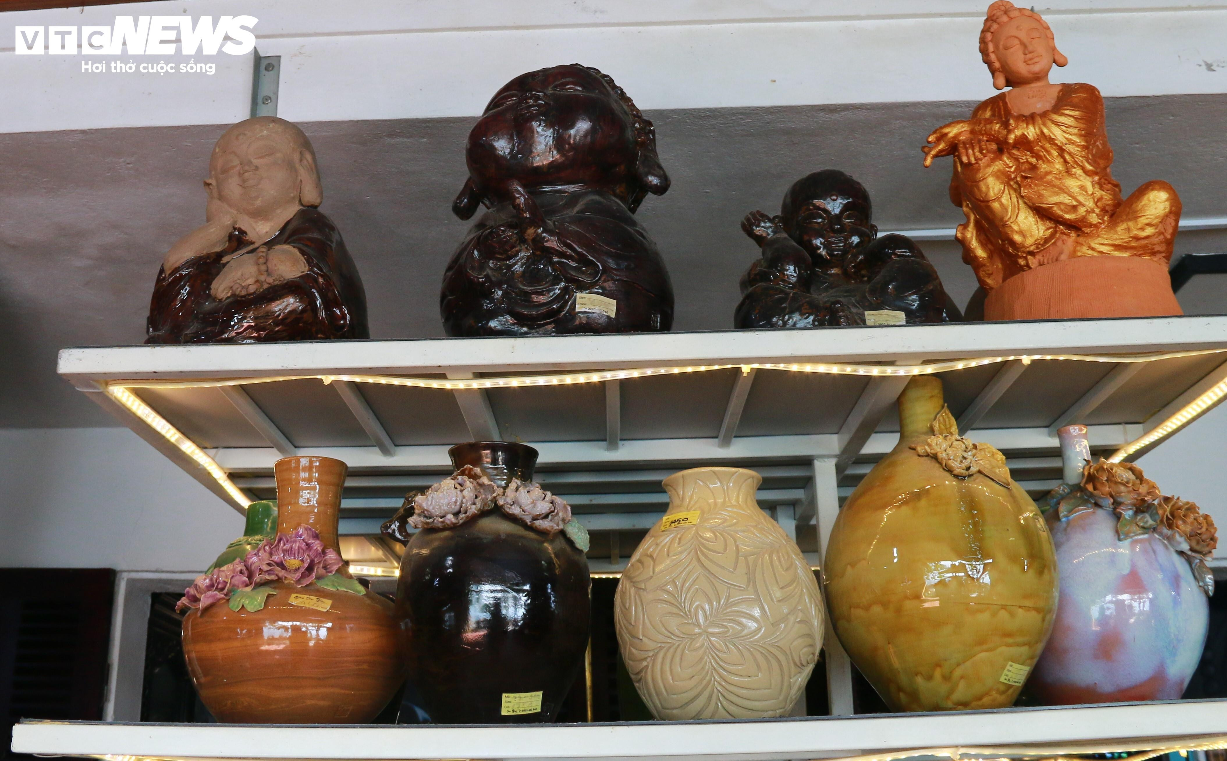 Hai vợ chồng trẻ 'khoác áo mới' cho sản phẩm gốm trứ danh xứ Quảng - 8