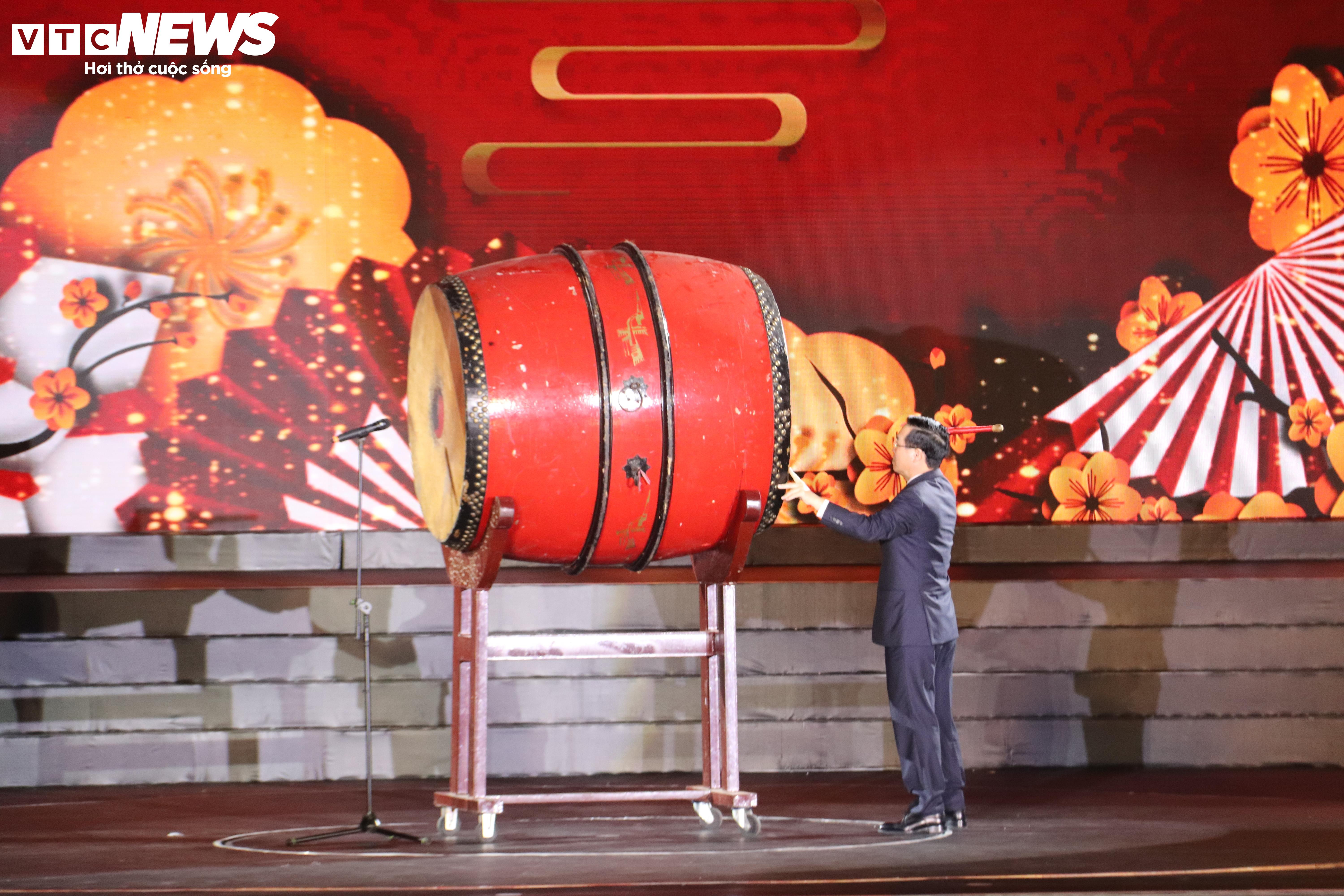 Chủ tịch nước Võ Văn Thưởng chúc Tết kiều bào tại Xuân Quê hương 2024 - 3