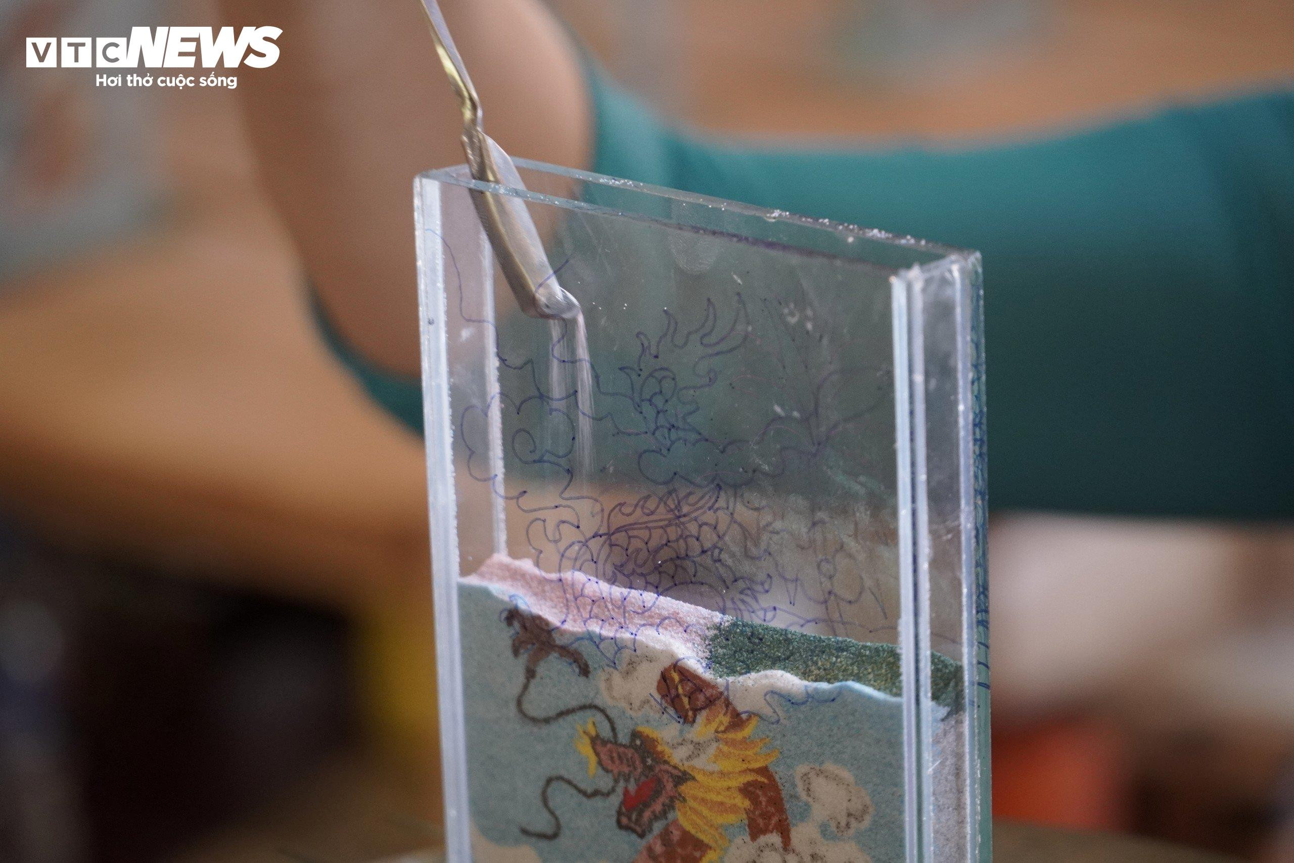 Xem nghệ nhân tạo hình những chú rồng ngộ nghĩnh bằng đất sét - 7