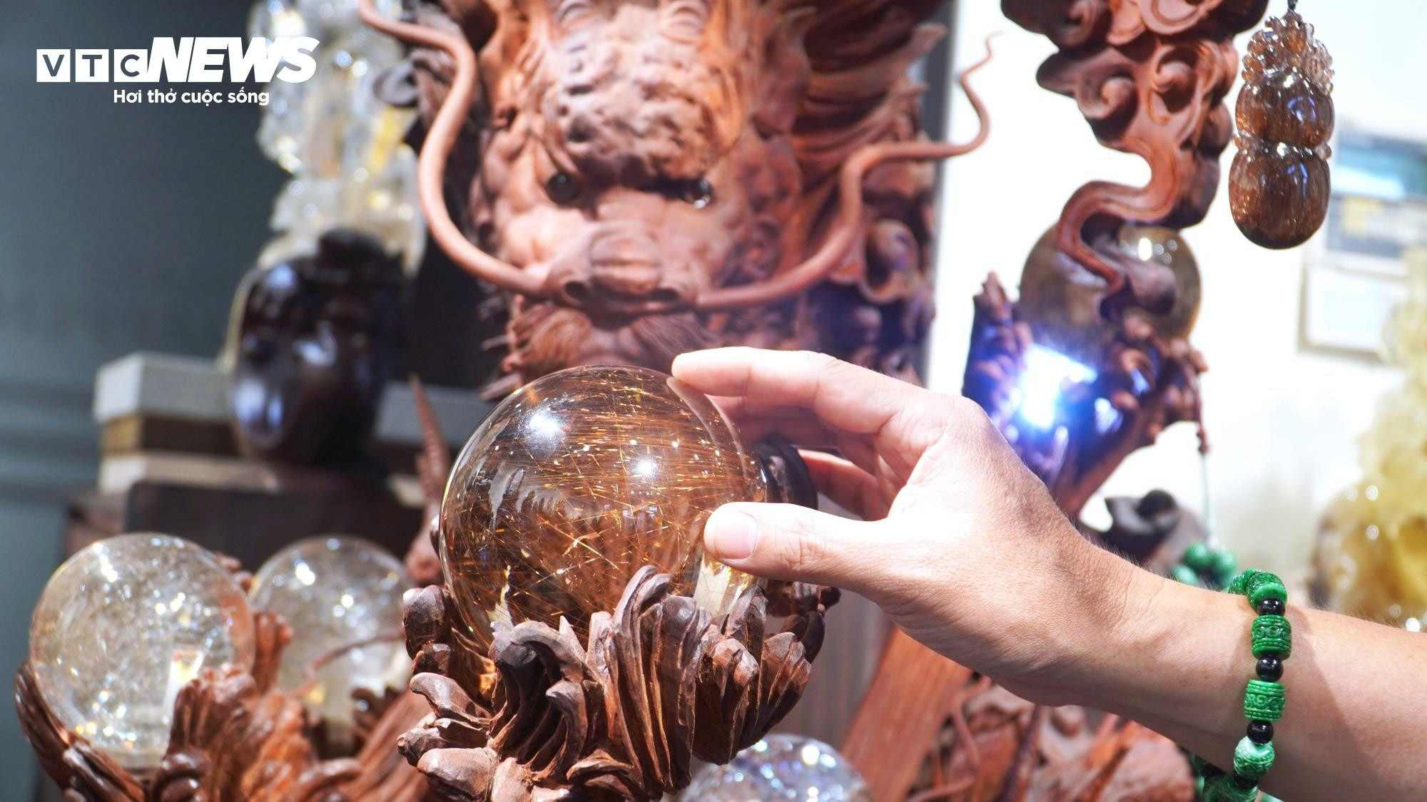 Chiêm ngưỡng những bức tượng rồng bằng đá quý trị giá tiền tỷ - 6