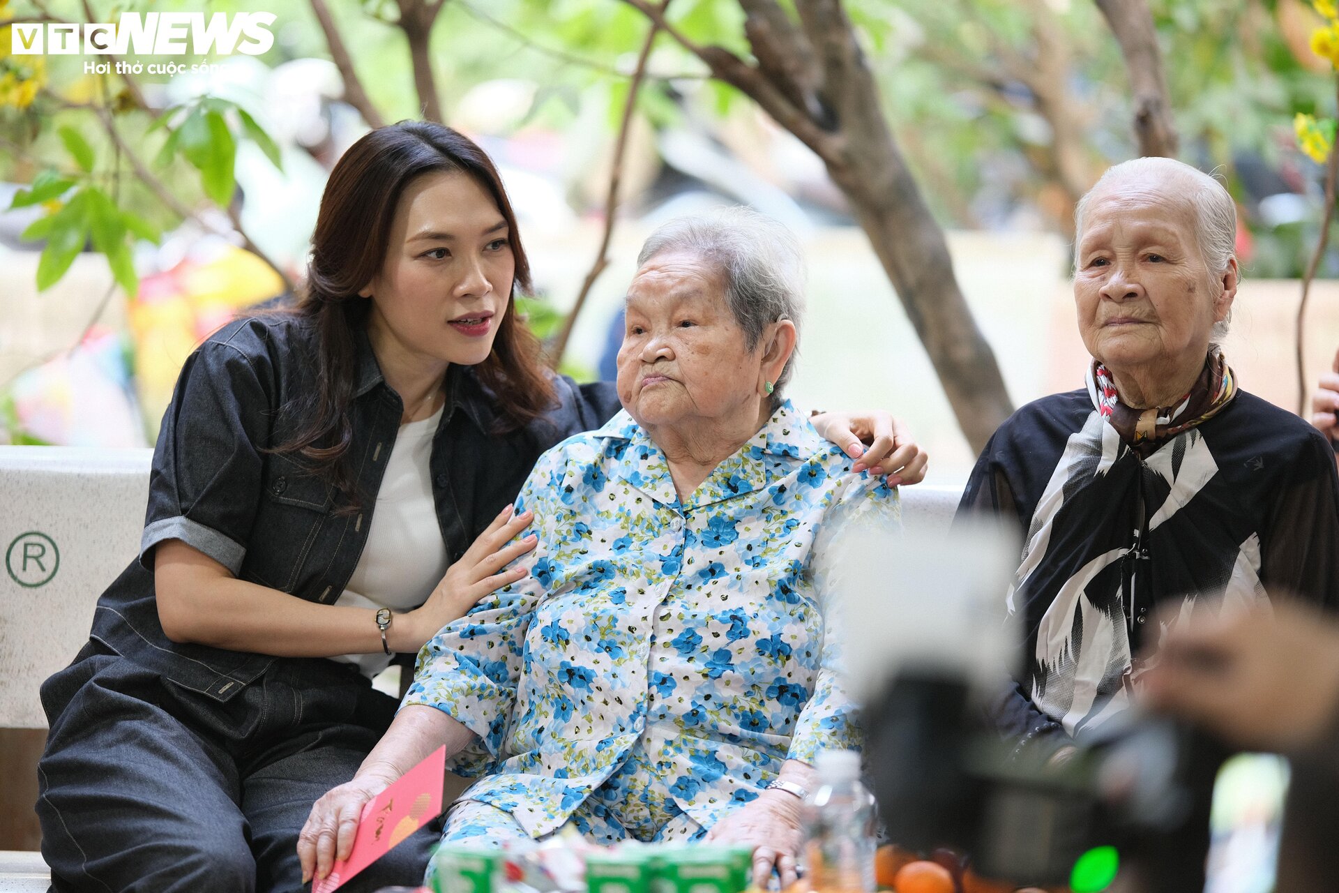 Lời hứa của Mỹ Tâm - 1
