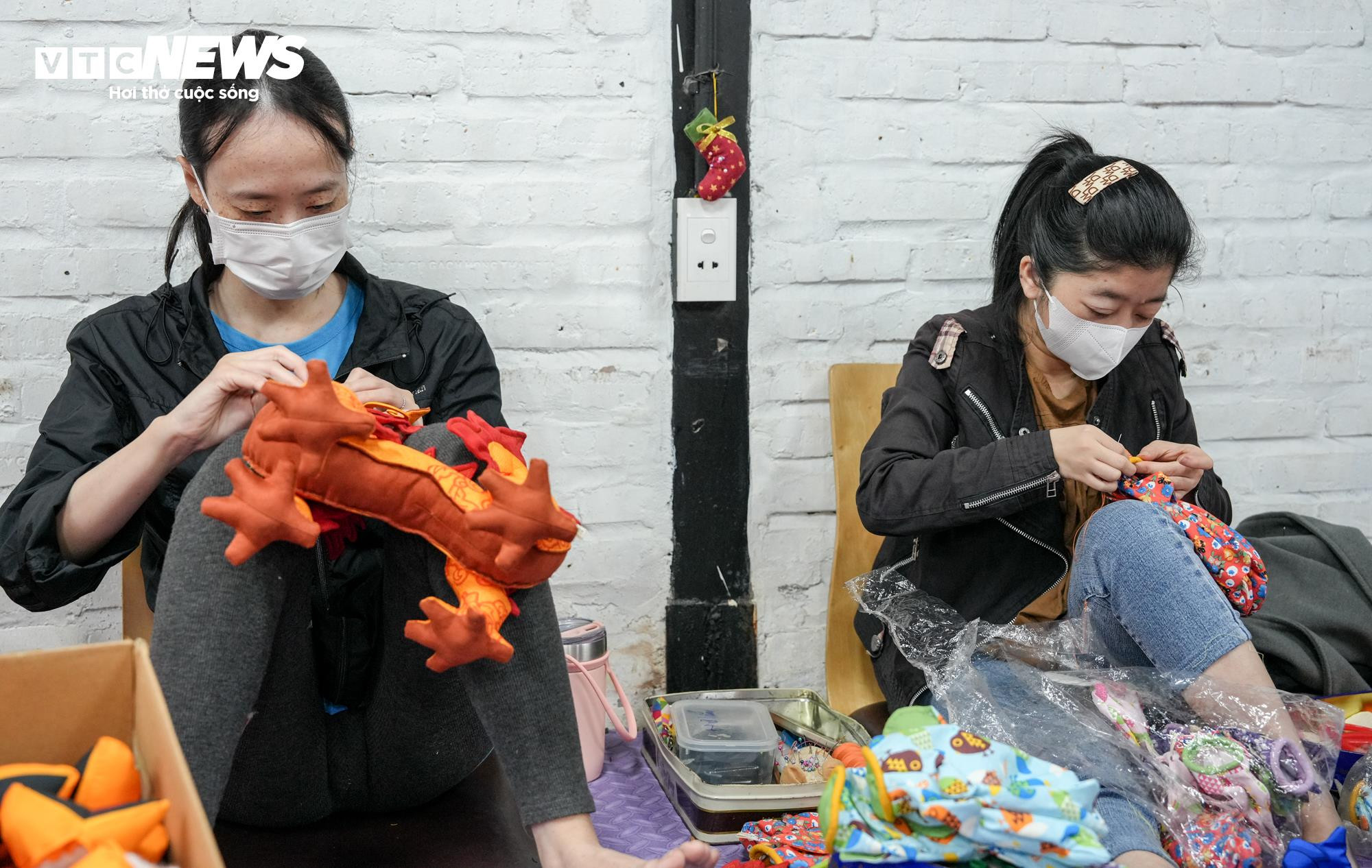 Những linh vật rồng tinh xảo được tạo ra từ bàn tay của 30 người thợ đặc biệt - 5