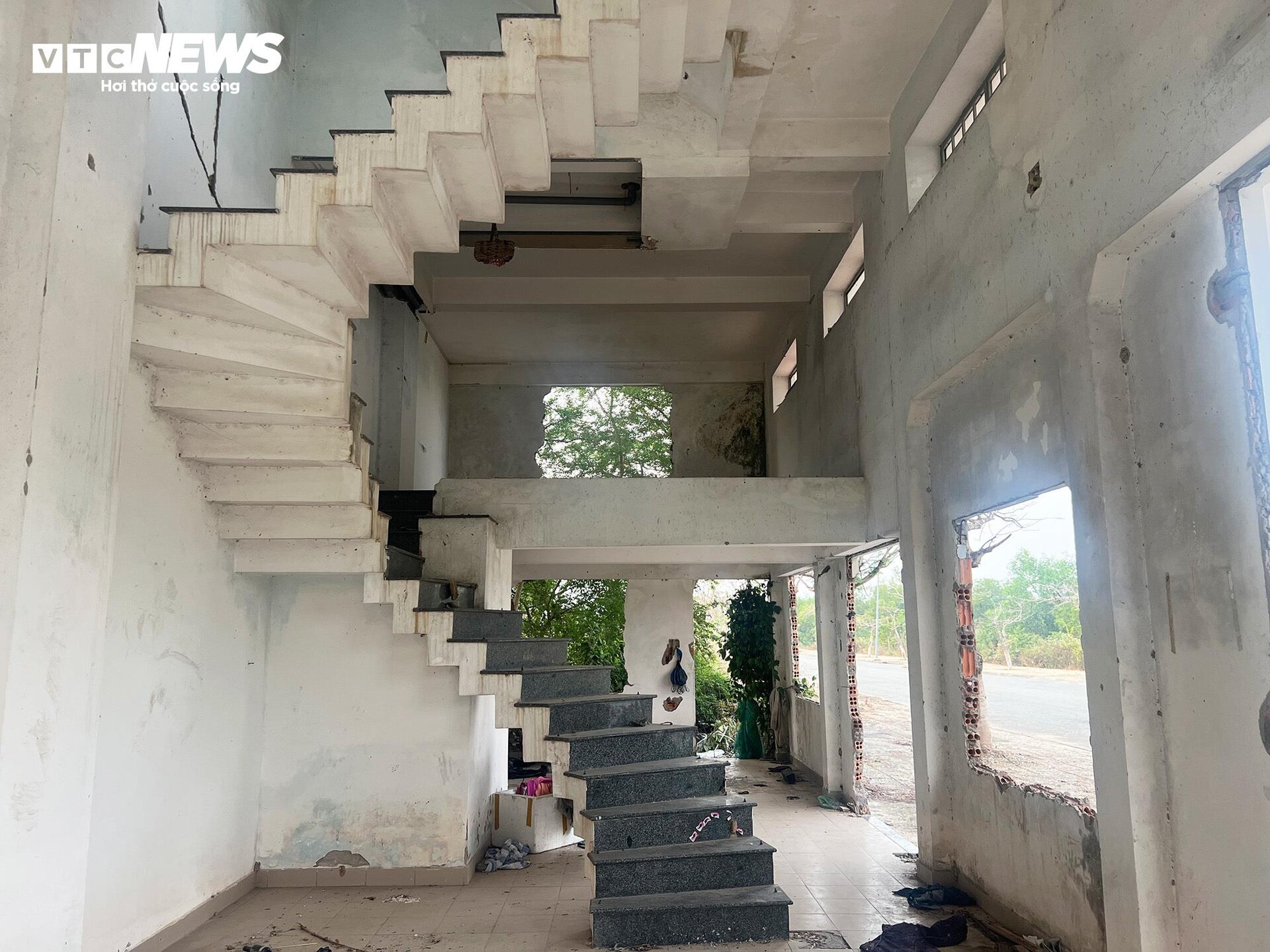Tây Ninh: Cảnh hoang tàn của loạt shophouse tại cửa khẩu Mộc Bài - 9