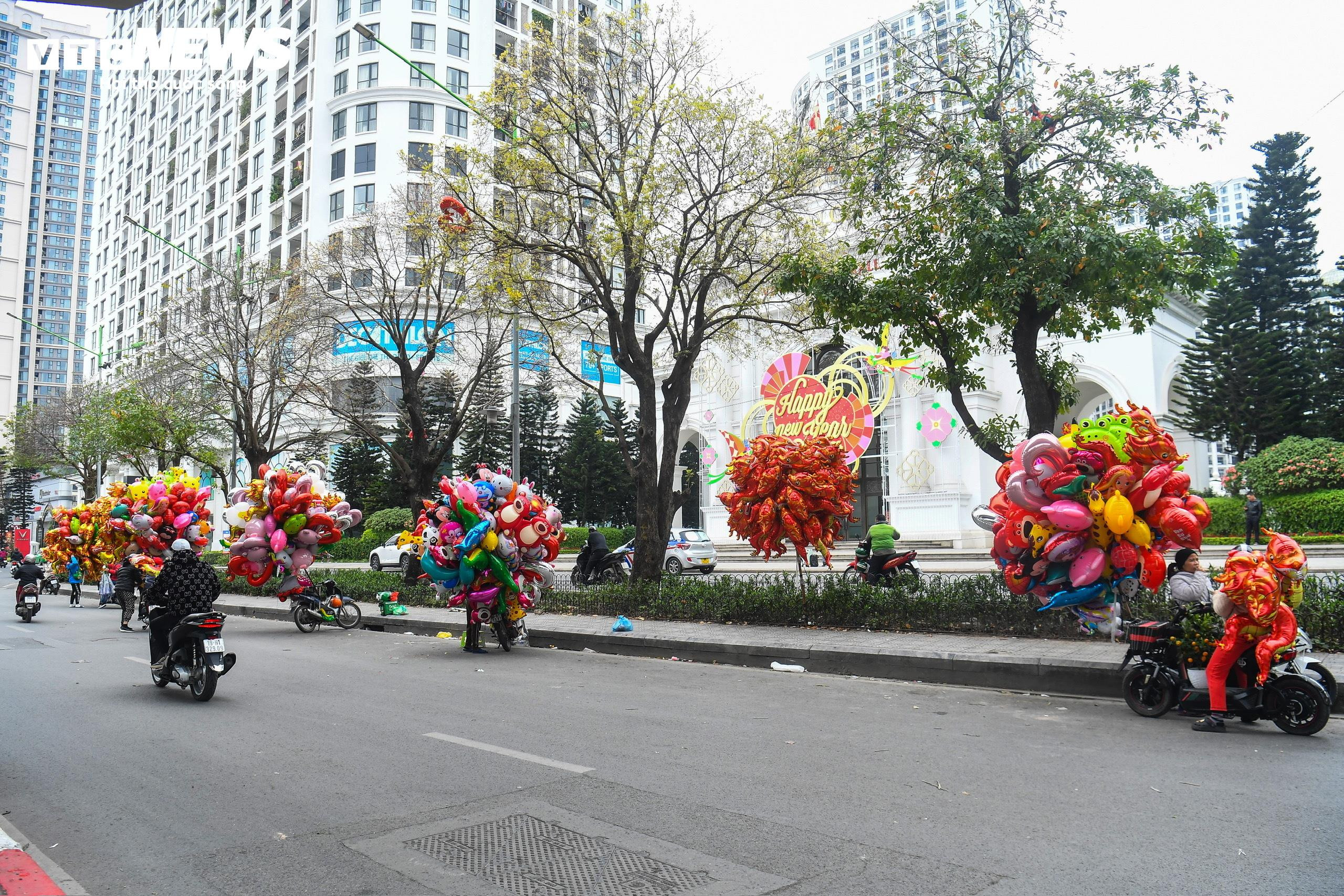 TRỰC TIẾP: Cả nước đón giao thừa Tết Giáp Thìn 2024 - 48