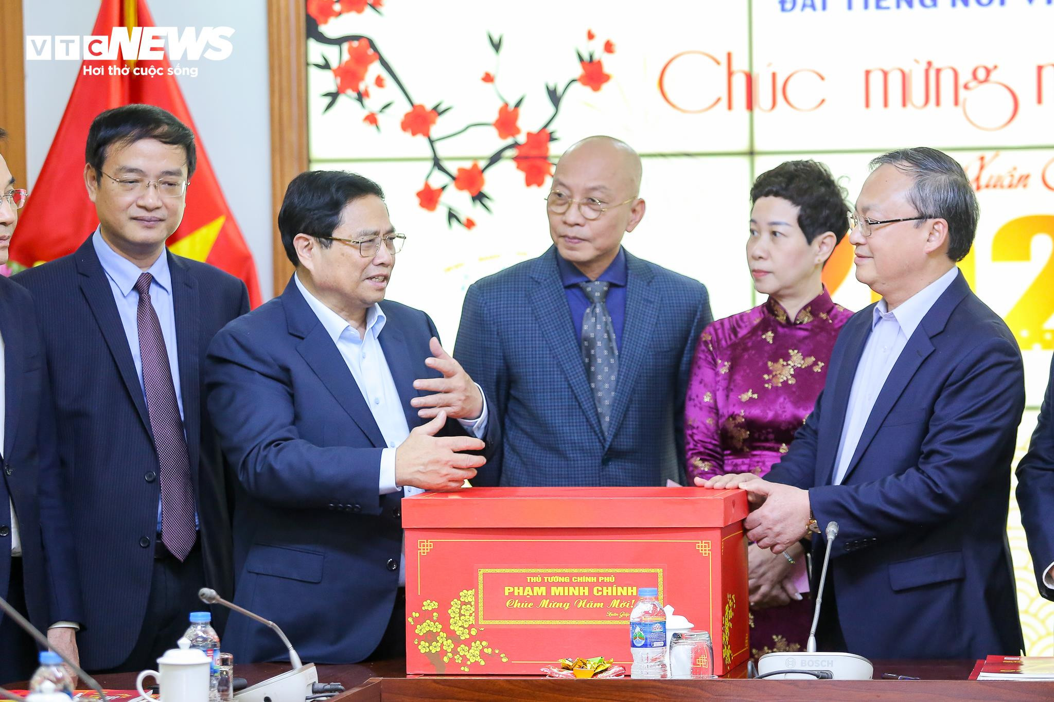 Thủ tướng: VOV phải giữ cho bằng được tiếng nói của Đảng, Nhà nước và Nhân dân - 2