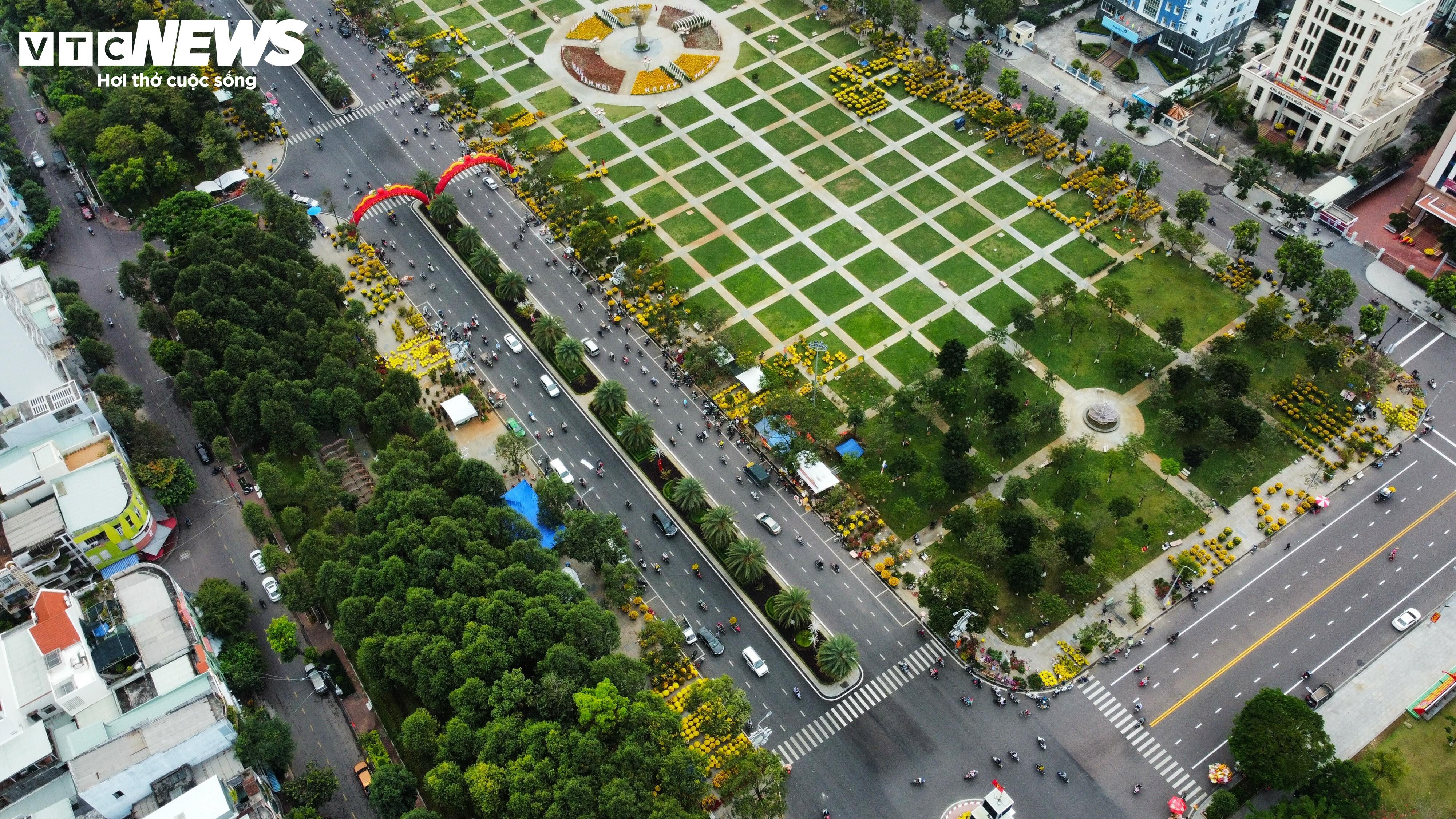 Tâm sự của tiểu thương chợ hoa Bình Định chiều cuối năm - 1