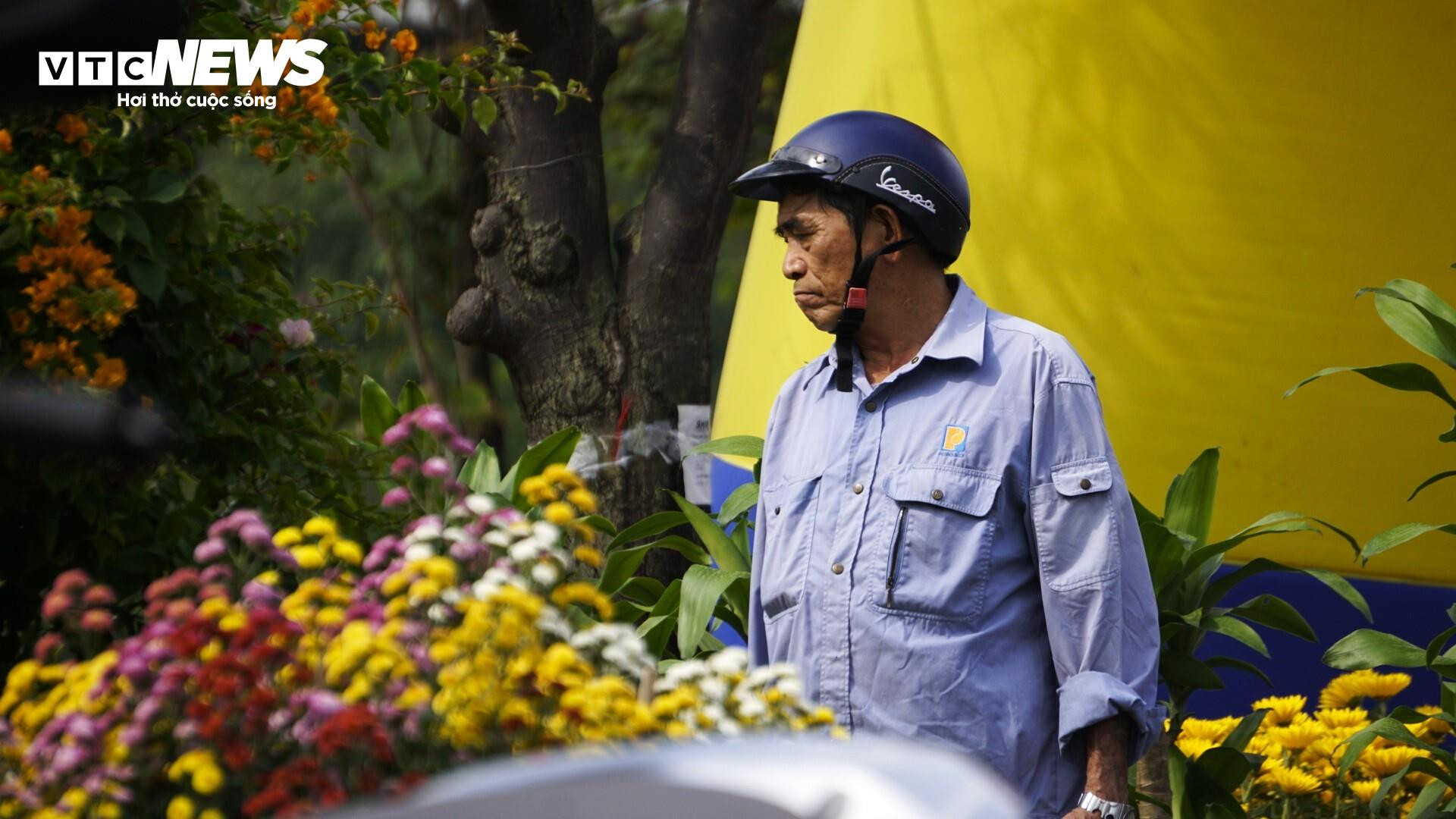 Tâm sự của tiểu thương chợ hoa Bình Định chiều cuối năm - 9